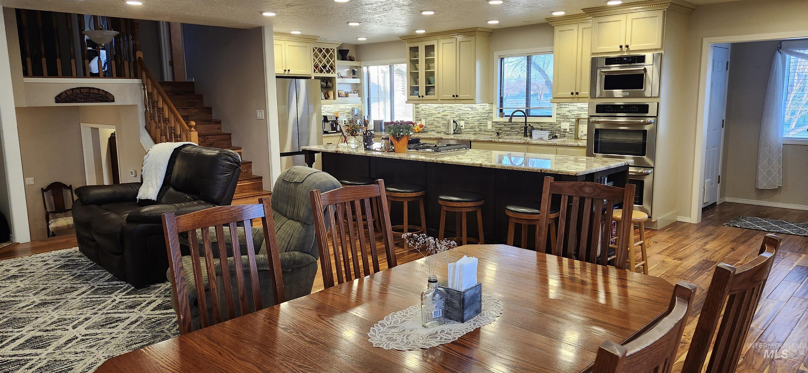 1027 Clear Creek Drive, Buhl, Idaho 83316, 5 Bedrooms, 3.5 Bathrooms, Residential For Sale, Price $729,000,MLS 98974615