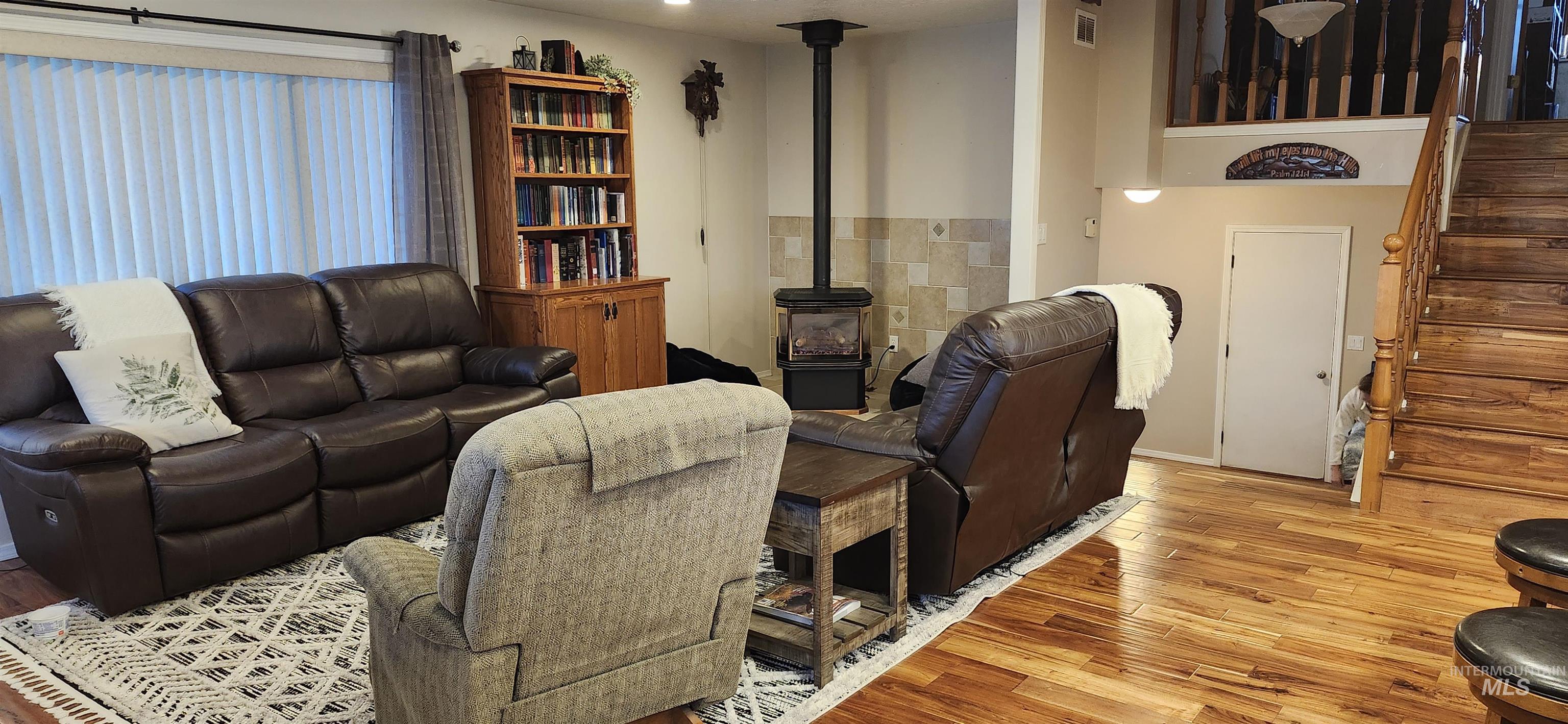 1027 Clear Creek Drive, Buhl, Idaho 83316, 5 Bedrooms, 3.5 Bathrooms, Residential For Sale, Price $729,000,MLS 98974615