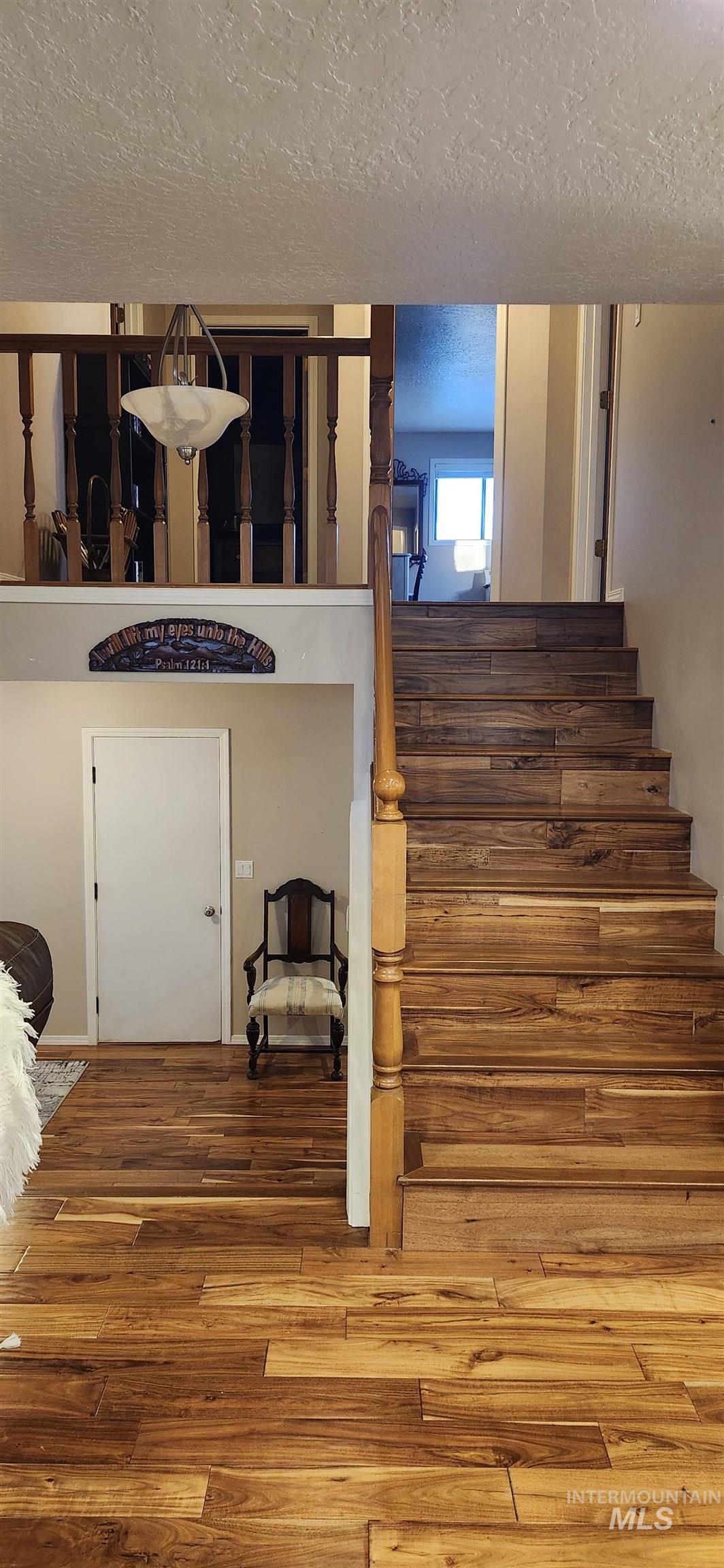 1027 Clear Creek Drive, Buhl, Idaho 83316, 5 Bedrooms, 3.5 Bathrooms, Residential For Sale, Price $729,000,MLS 98974615