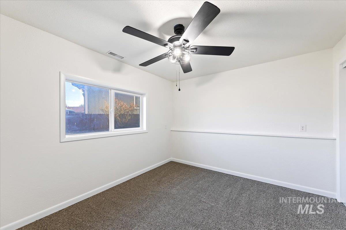 10667 W Cranberry St, Boise, Idaho 83713, 5 Bedrooms, 2 Bathrooms, Residential For Sale, Price $499,000,MLS 98974617