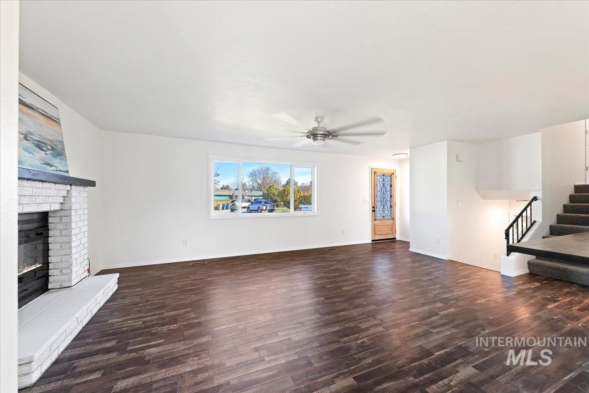 10667 W Cranberry St, Boise, Idaho 83713, 5 Bedrooms, 2 Bathrooms, Residential For Sale, Price $499,000,MLS 98974617