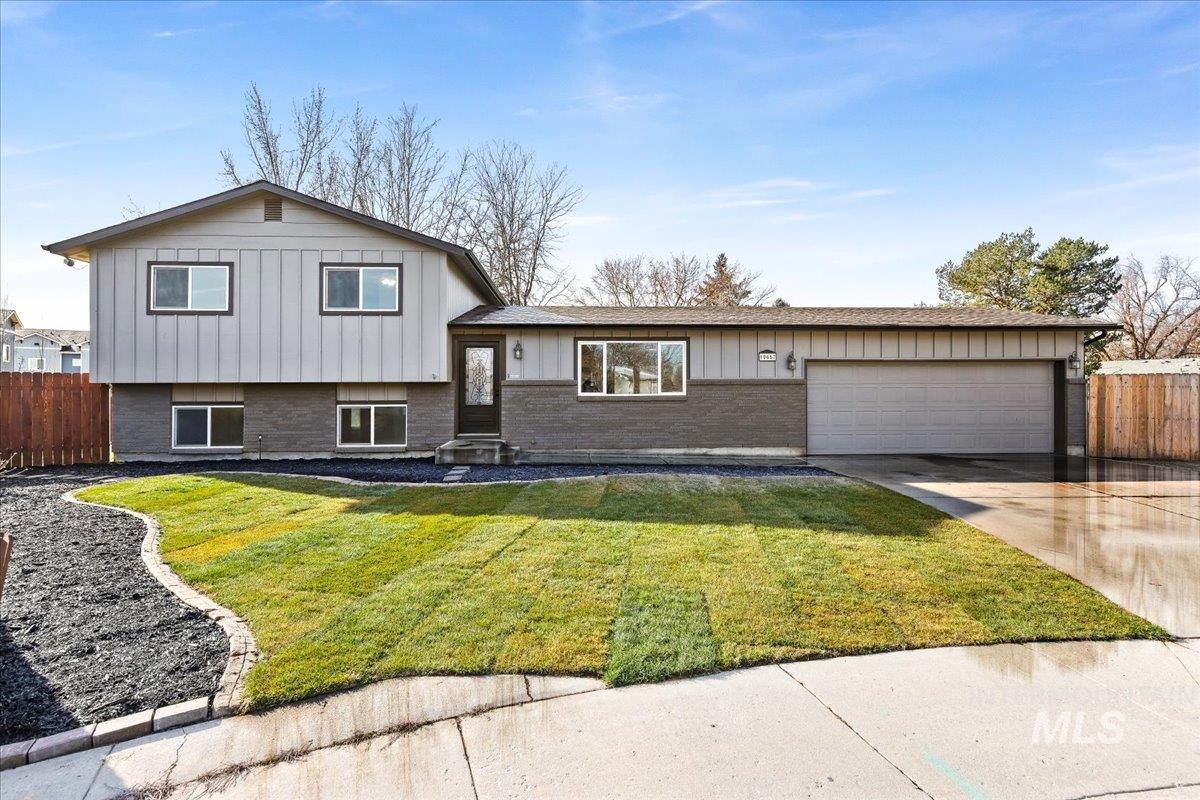 10667 W Cranberry St, Boise, Idaho 83713, 5 Bedrooms, 2 Bathrooms, Residential For Sale, Price $539,990, 98974617