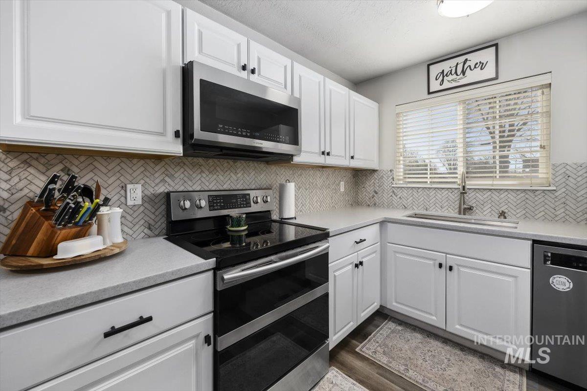 1625 4th Avenue East, Twin Falls, Idaho 83301, 4 Bedrooms, 2 Bathrooms, Residential For Sale, Price $359,000,MLS 98974622