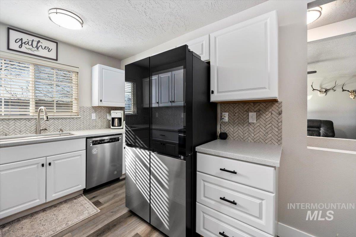 1625 4th Avenue East, Twin Falls, Idaho 83301, 4 Bedrooms, 2 Bathrooms, Residential For Sale, Price $359,000,MLS 98974622