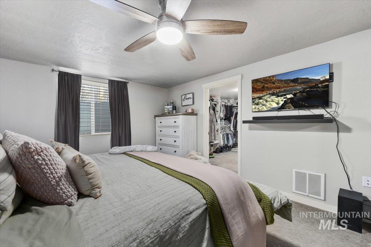 1625 4th Avenue East, Twin Falls, Idaho 83301, 4 Bedrooms, 2 Bathrooms, Residential For Sale, Price $359,000,MLS 98974622