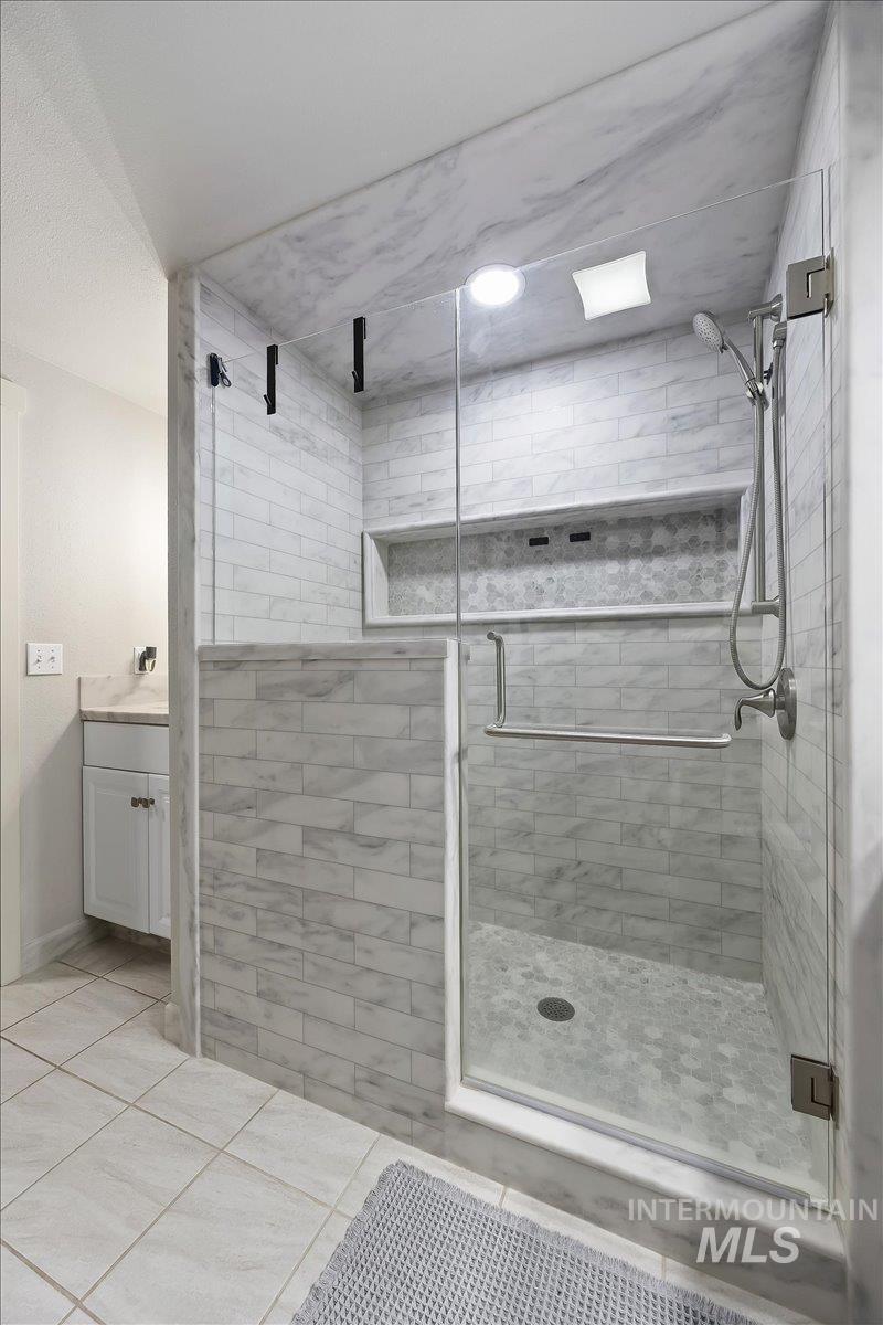 1625 4th Avenue East, Twin Falls, Idaho 83301, 4 Bedrooms, 2 Bathrooms, Residential For Sale, Price $359,000,MLS 98974622