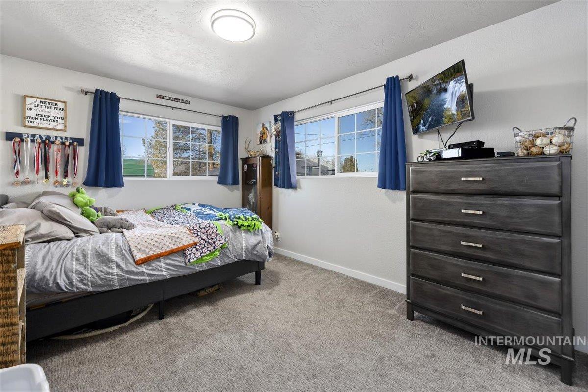 1625 4th Avenue East, Twin Falls, Idaho 83301, 4 Bedrooms, 2 Bathrooms, Residential For Sale, Price $359,000,MLS 98974622