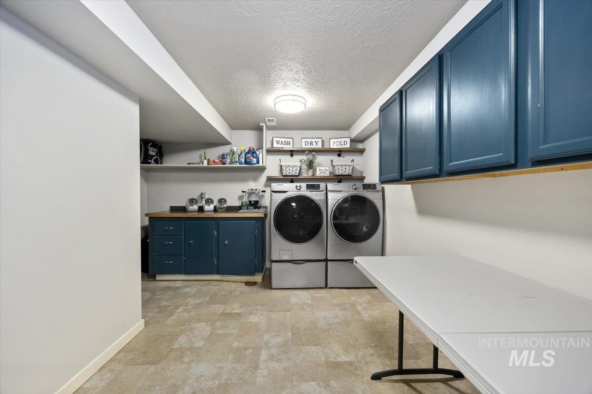 1625 4th Avenue East, Twin Falls, Idaho 83301, 4 Bedrooms, 2 Bathrooms, Residential For Sale, Price $359,000,MLS 98974622