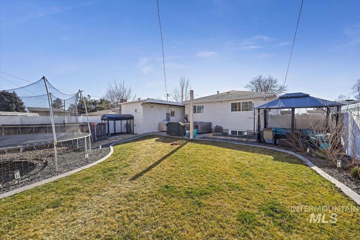 1625 4th Avenue East, Twin Falls, Idaho 83301, 4 Bedrooms, 2 Bathrooms, Residential For Sale, Price $359,000,MLS 98974622