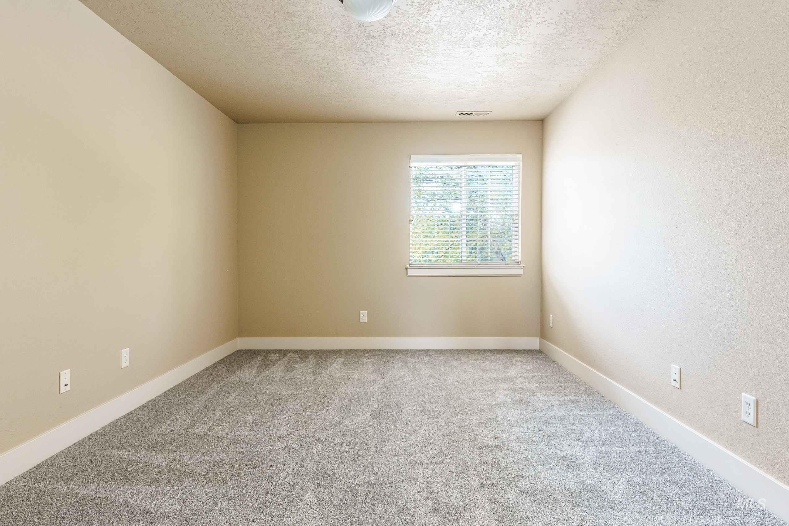 994 E Winding Creek, Eagle, Idaho 83616, 3 Bedrooms, 2.5 Bathrooms, Residential For Sale, Price $579,000, 98974624