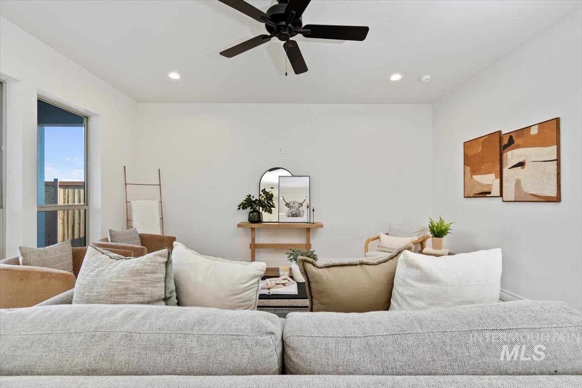 11162 S Corballis Ln, Kuna, Idaho 83634, 3 Bedrooms, 2 Bathrooms, Residential For Sale, Price $494,880,MLS 98974627