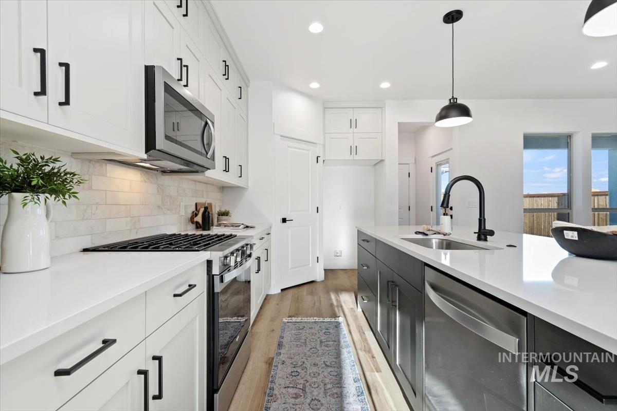 11162 S Corballis Ln, Kuna, Idaho 83634, 3 Bedrooms, 2 Bathrooms, Residential For Sale, Price $494,880,MLS 98974627