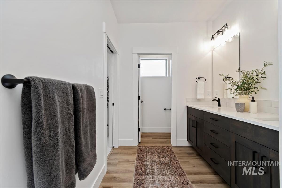 11162 S Corballis Ln, Kuna, Idaho 83634, 3 Bedrooms, 2 Bathrooms, Residential For Sale, Price $494,880,MLS 98974627