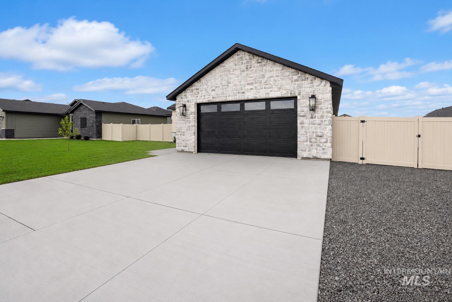 1005 Adamite Rd, Kimberly, Idaho 83341, 3 Bedrooms, 2 Bathrooms, Residential For Sale, Price $399,000, 98974631