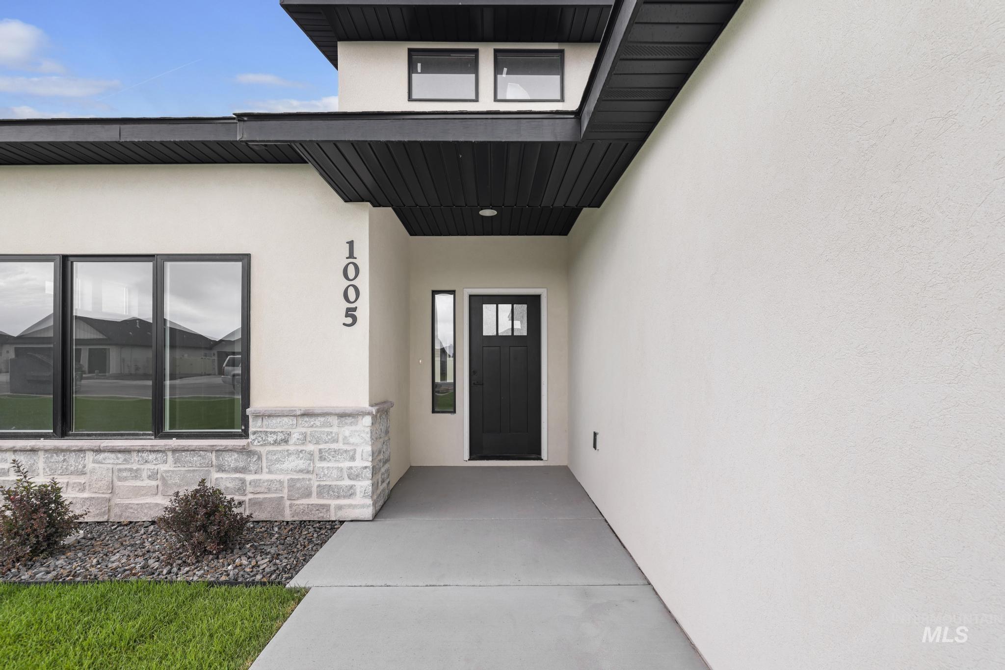 1005 Adamite Rd, Kimberly, Idaho 83341, 3 Bedrooms, 2 Bathrooms, Residential For Sale, Price $399,000, 98974631