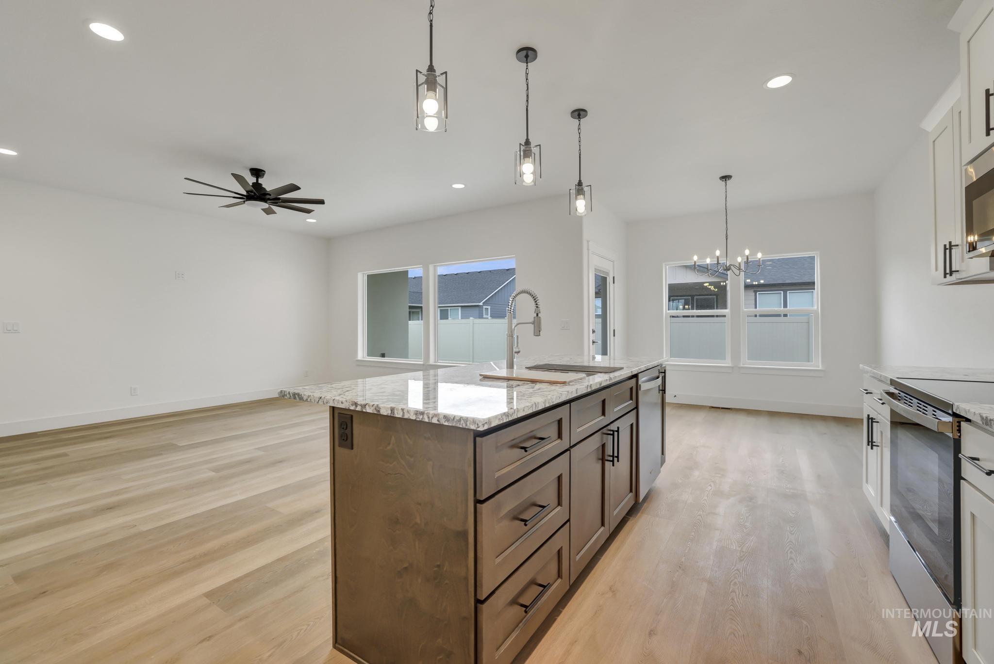 1005 Adamite Rd, Kimberly, Idaho 83341, 3 Bedrooms, 2 Bathrooms, Residential For Sale, Price $399,000, 98974631