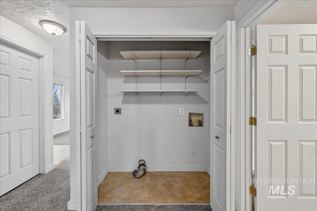 3110 W Stewart Ave, Boise, Idaho 83702, 2 Bedrooms, 1 Bathroom, Residential Income For Sale, Price $585,000,MLS 98974635