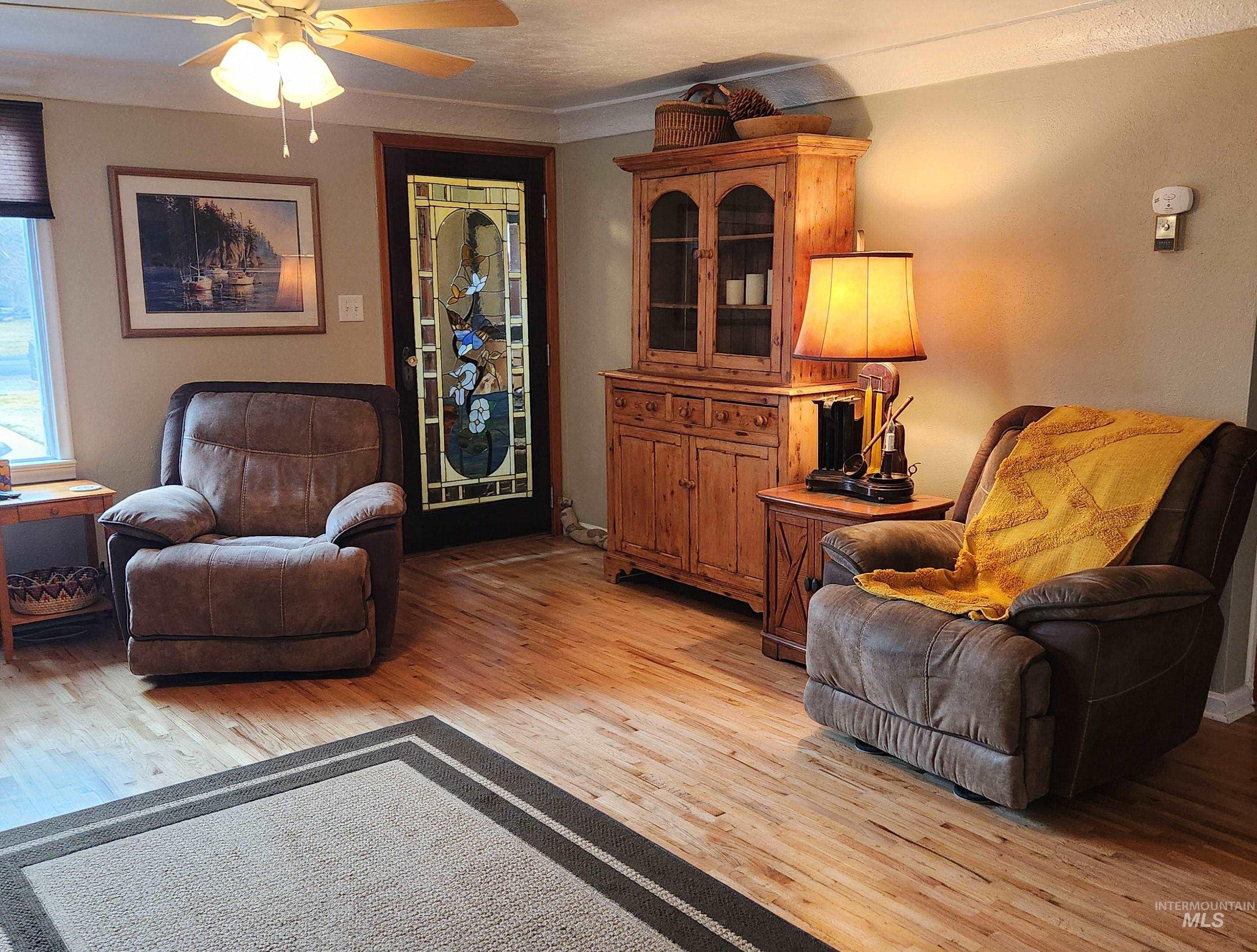 1105 Nevada St., Gooding, Idaho 83330, 4 Bedrooms, 2 Bathrooms, Residential For Sale, Price $305,000,MLS 98974637