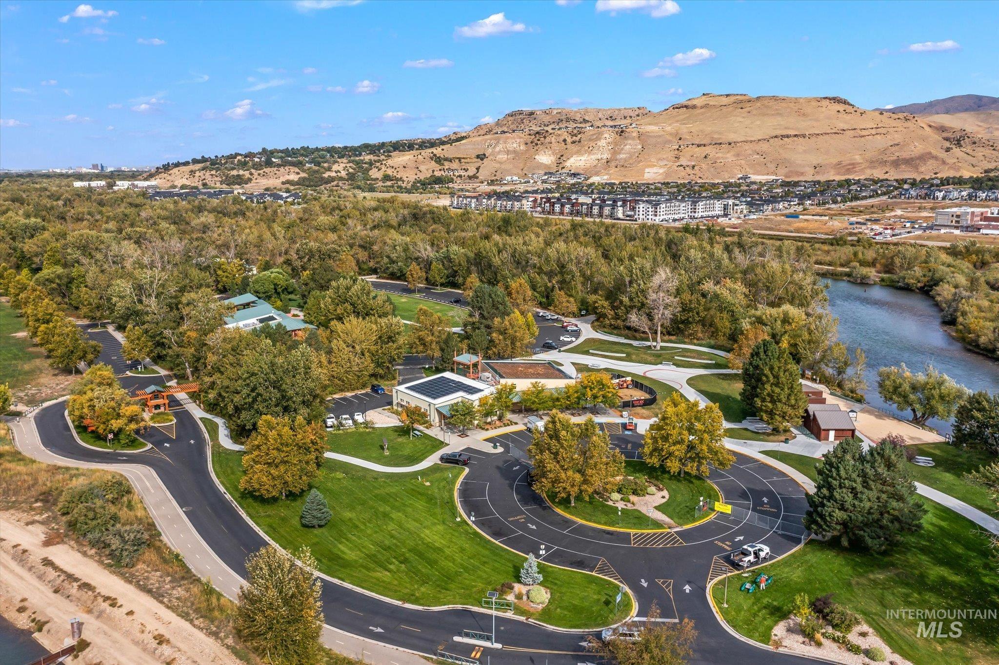 2737 E Humboldt Lane, Boise, Idaho 83706, 3 Bedrooms, 2.5 Bathrooms, Residential For Sale, Price $559,000,MLS 98974638