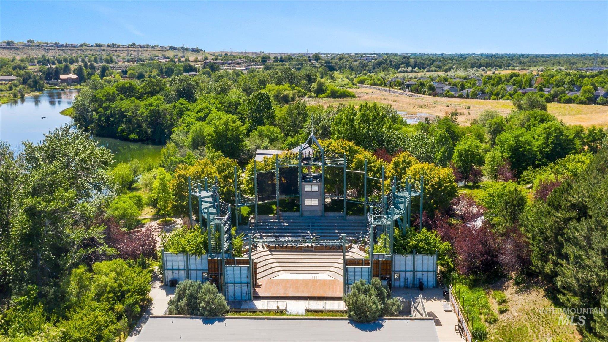 2737 E Humboldt Lane, Boise, Idaho 83706, 3 Bedrooms, 2.5 Bathrooms, Residential For Sale, Price $559,000,MLS 98974638