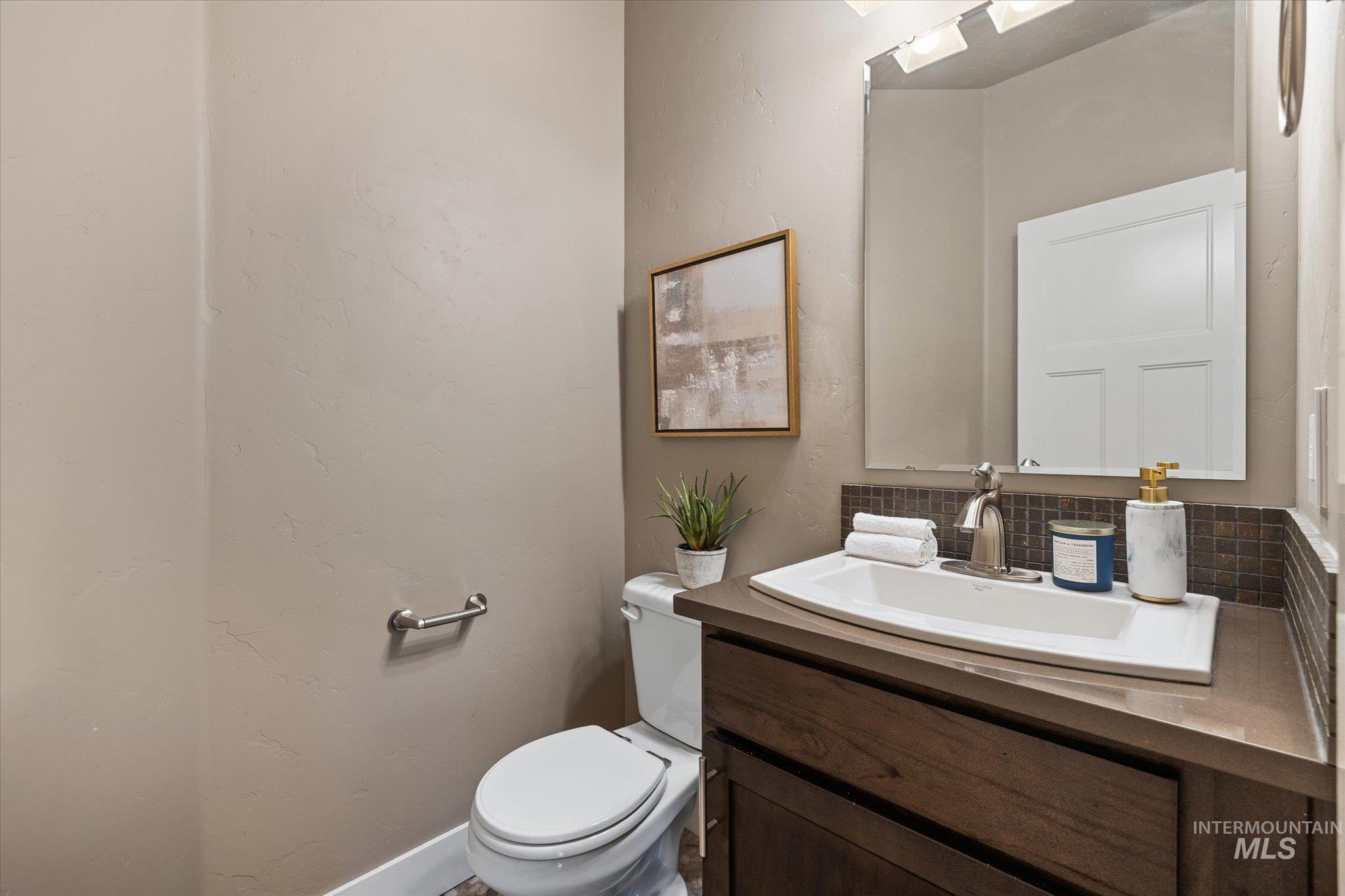 2737 E Humboldt Lane, Boise, Idaho 83706, 3 Bedrooms, 2.5 Bathrooms, Residential For Sale, Price $559,000,MLS 98974638