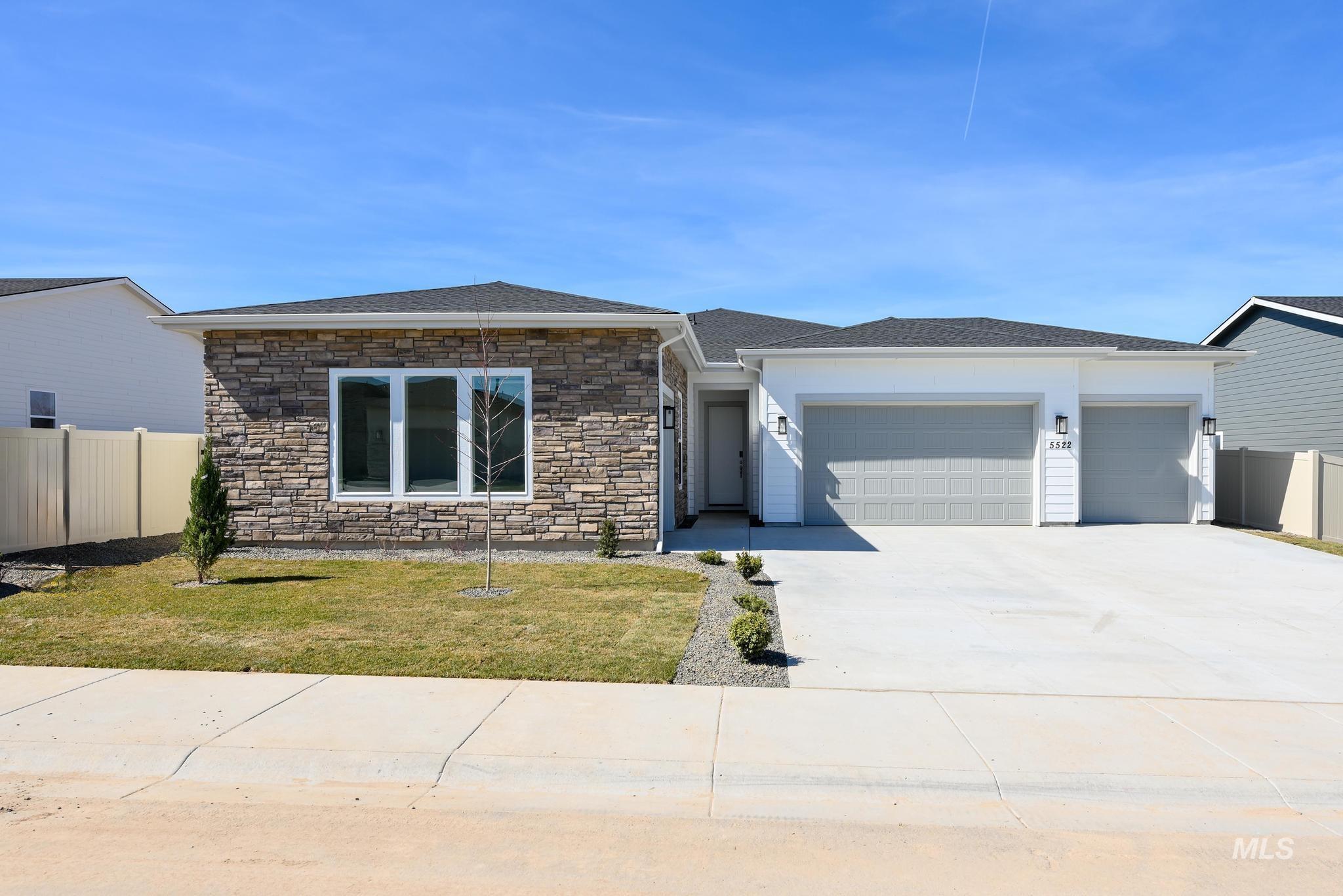 5324 Sparky Ave, Caldwell, Idaho 83607, 3 Bedrooms, 2.5 Bathrooms, Residential For Sale, Price $519,000,MLS 98974639