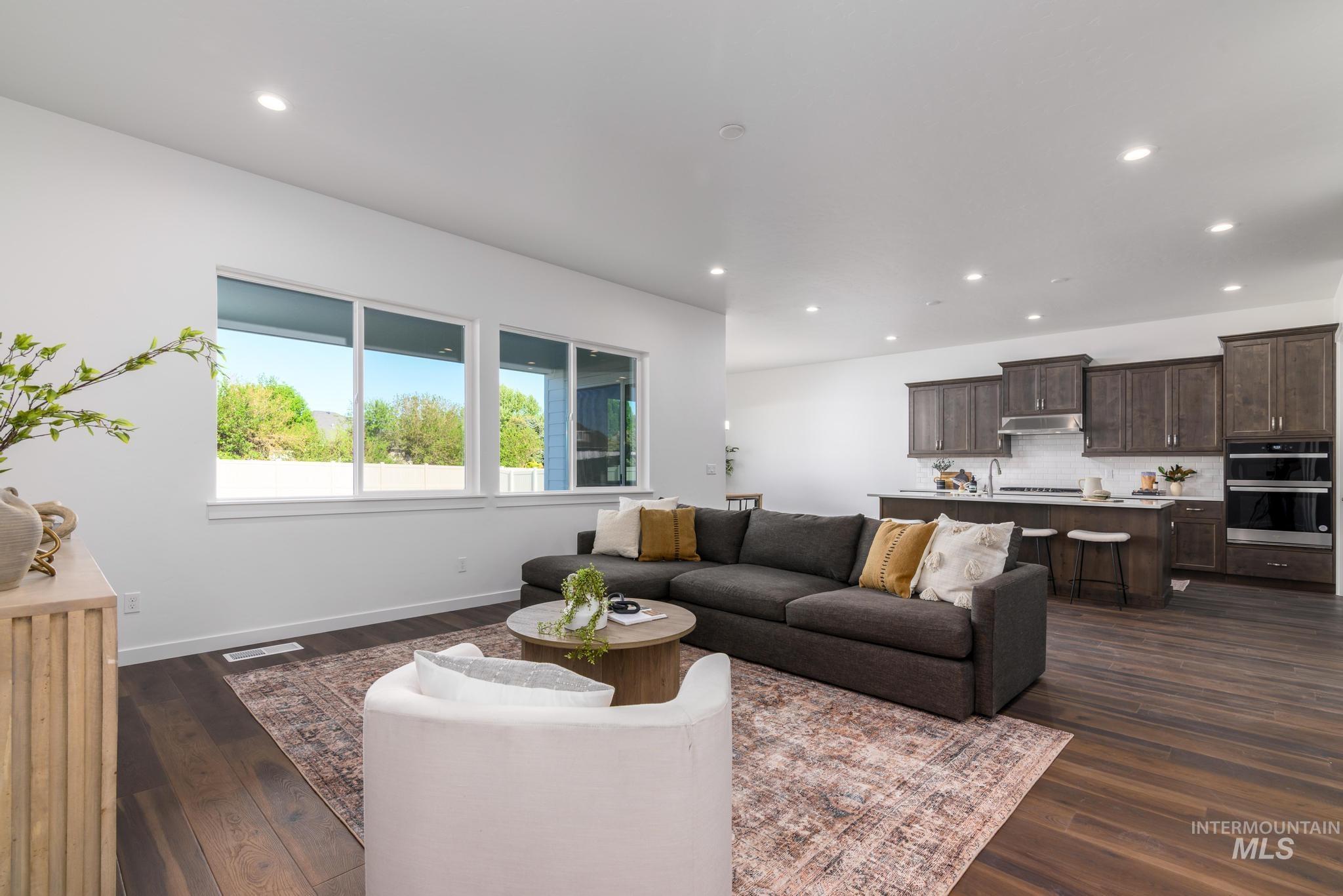 5324 Sparky Ave, Caldwell, Idaho 83607, 3 Bedrooms, 2.5 Bathrooms, Residential For Sale, Price $519,000,MLS 98974639