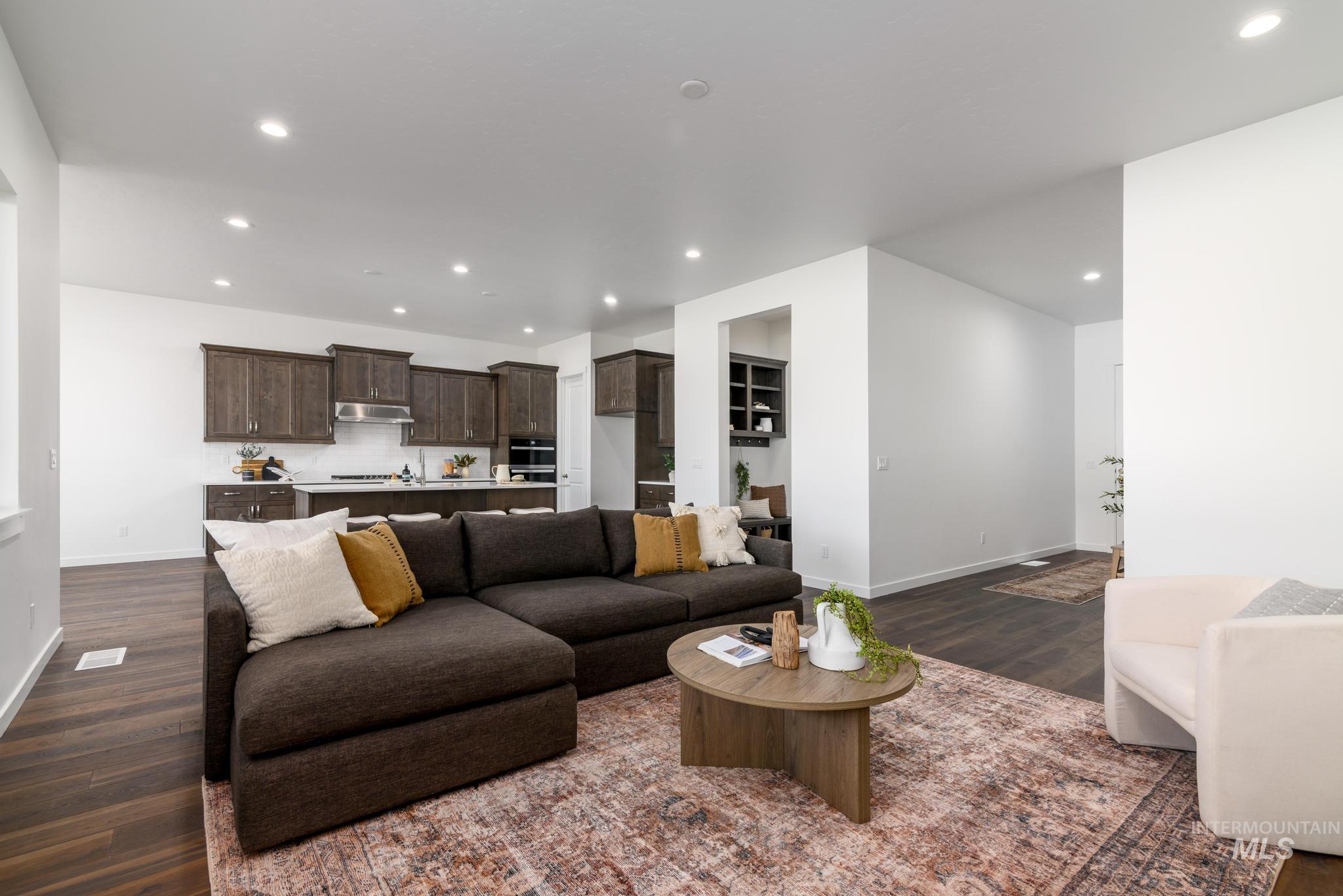 5324 Sparky Ave, Caldwell, Idaho 83607, 3 Bedrooms, 2.5 Bathrooms, Residential For Sale, Price $519,000,MLS 98974639