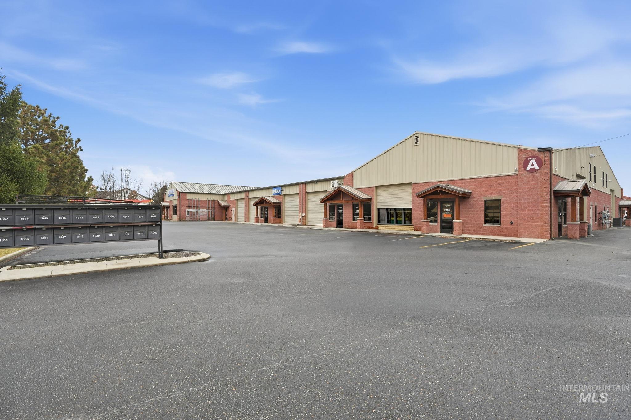 1817 N Wildwood St, Boise, Idaho 83713-5146, Business/Commercial For Sale, Price $340,000,MLS 98974641