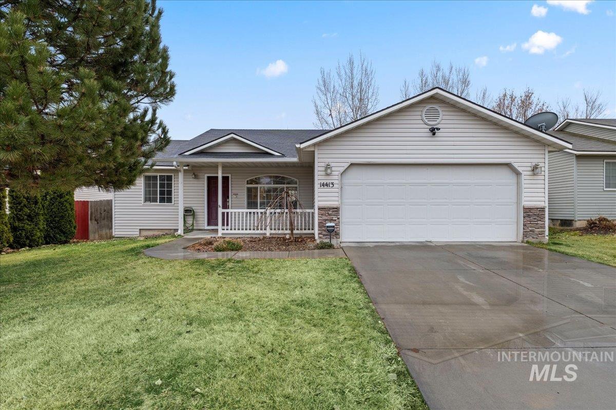 14413 Gresham Dr, Caldwell, Idaho 83607, 3 Bedrooms, 2 Bathrooms, Residential For Sale, Price $335,000,MLS 98974642