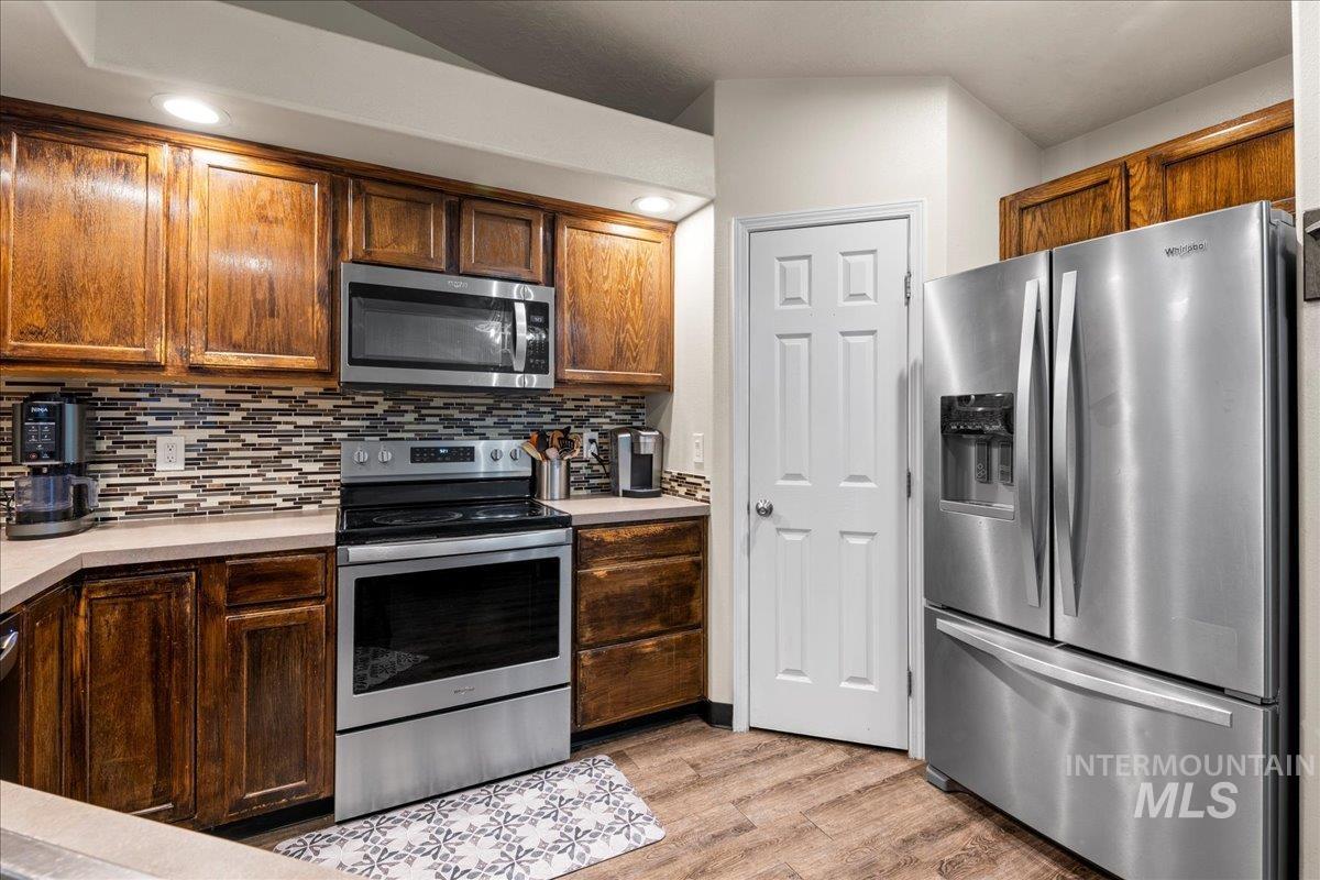 14413 Gresham Dr, Caldwell, Idaho 83607, 3 Bedrooms, 2 Bathrooms, Residential For Sale, Price $335,000,MLS 98974642