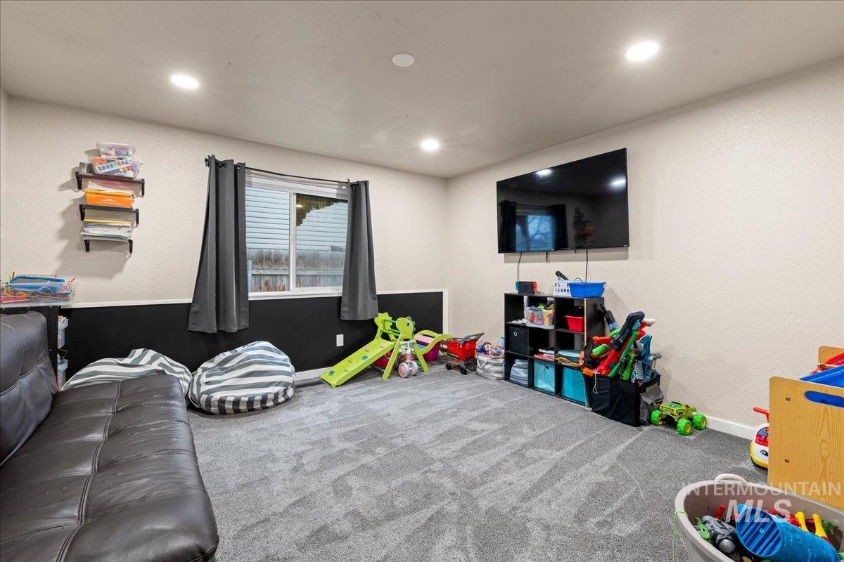 14413 Gresham Dr, Caldwell, Idaho 83607, 3 Bedrooms, 2 Bathrooms, Residential For Sale, Price $335,000,MLS 98974642