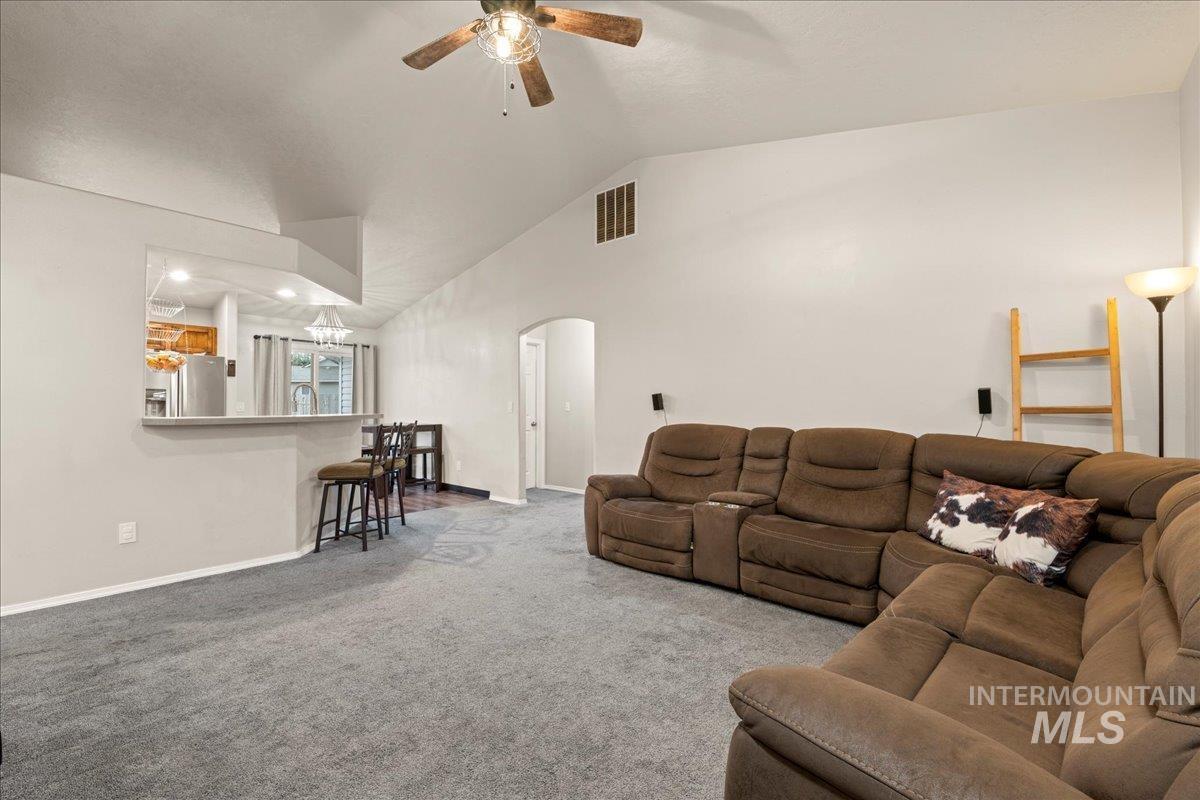 14413 Gresham Dr, Caldwell, Idaho 83607, 3 Bedrooms, 2 Bathrooms, Residential For Sale, Price $335,000,MLS 98974642