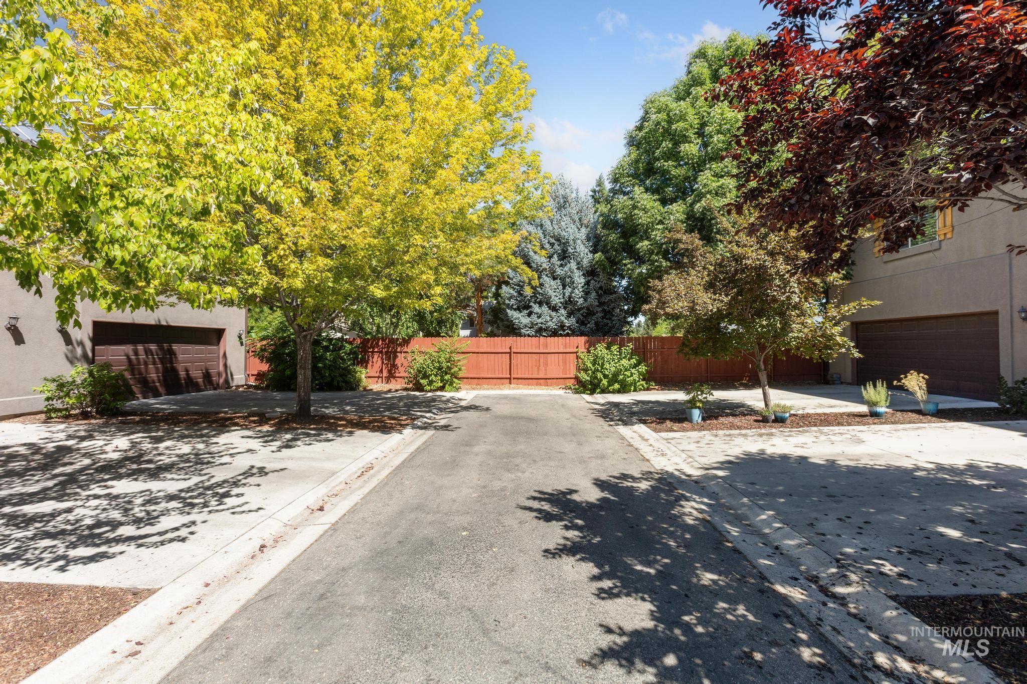 5271 Morris Hill Road, Boise, Idaho 83706, 3 Bedrooms, 2.5 Bathrooms, Residential For Sale, Price $415,000,MLS 98974644