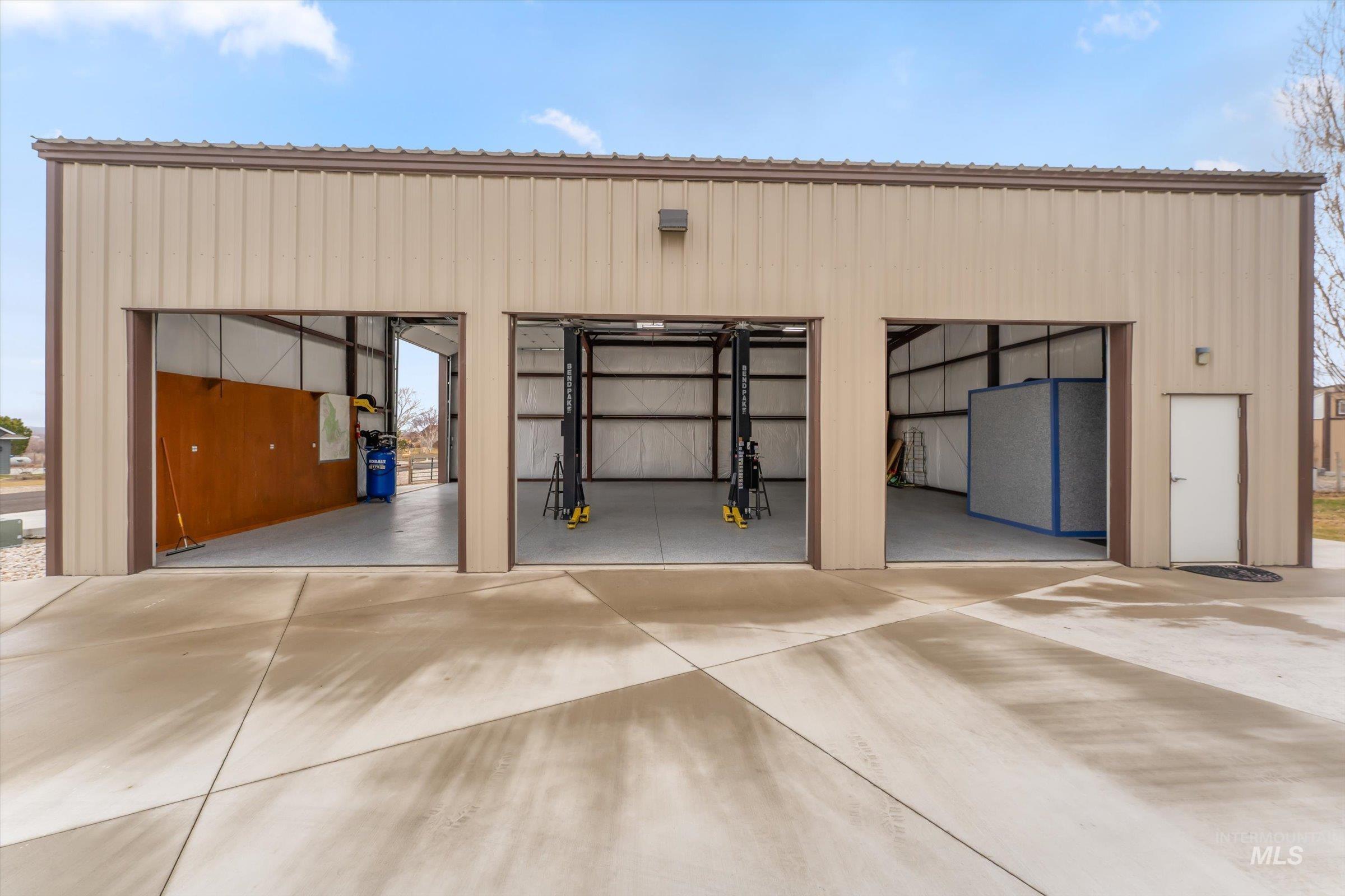 12575 Anakate Ln, Nampa, Idaho 83686, 4 Bedrooms, 3.5 Bathrooms, Residential For Sale, Price $1,165,000,MLS 98974646