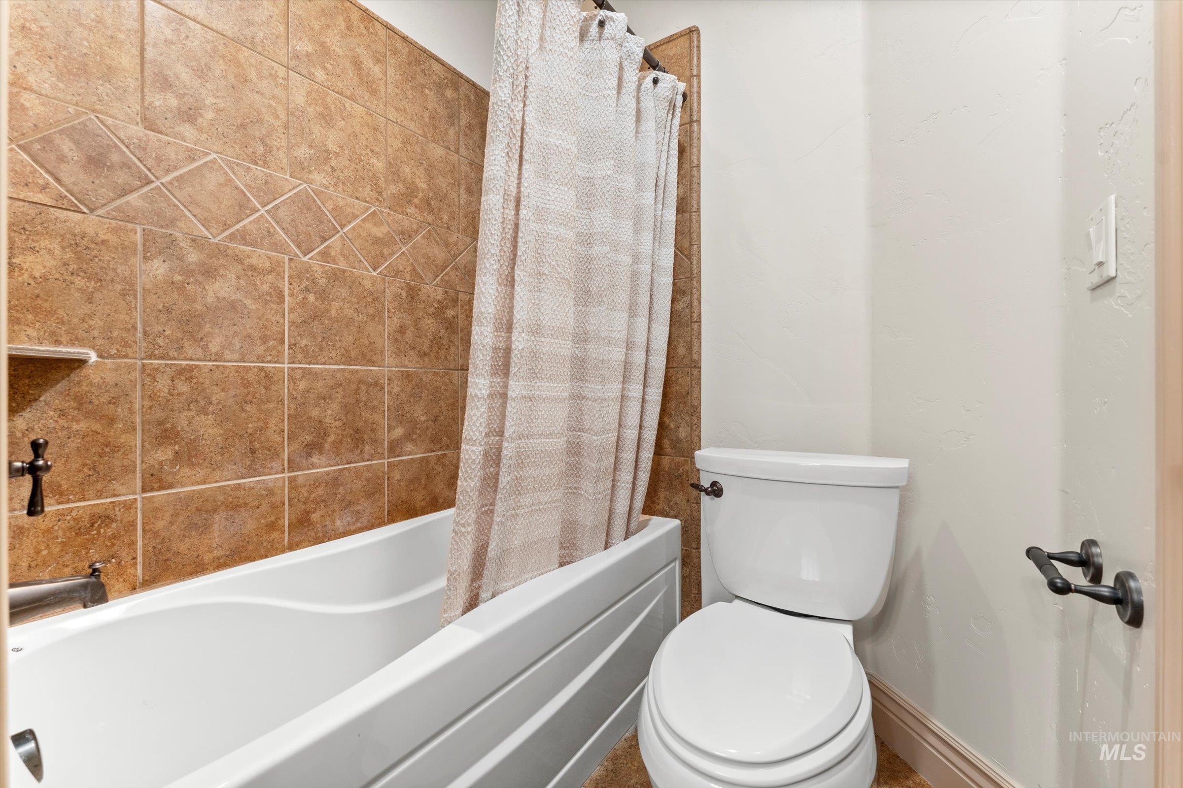 12575 Anakate Ln, Nampa, Idaho 83686, 4 Bedrooms, 3.5 Bathrooms, Residential For Sale, Price $1,165,000,MLS 98974646