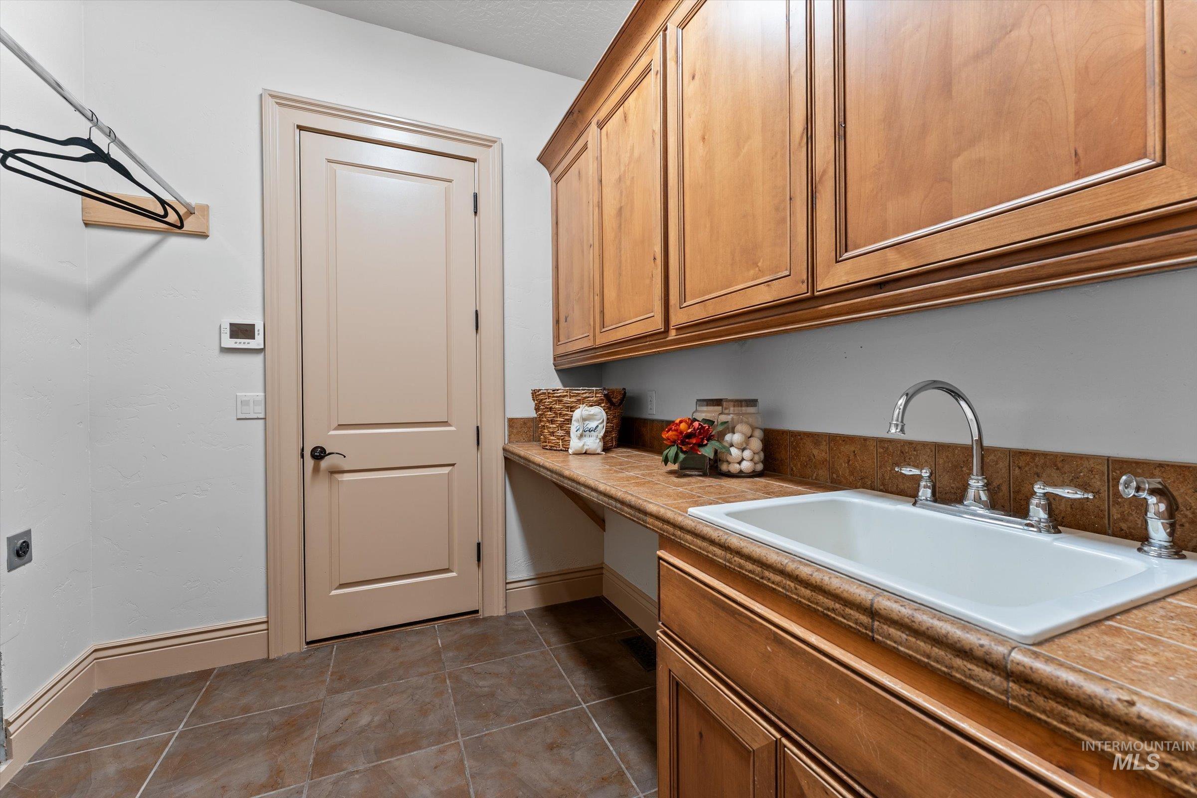 12575 Anakate Ln, Nampa, Idaho 83686, 4 Bedrooms, 3.5 Bathrooms, Residential For Sale, Price $1,165,000,MLS 98974646