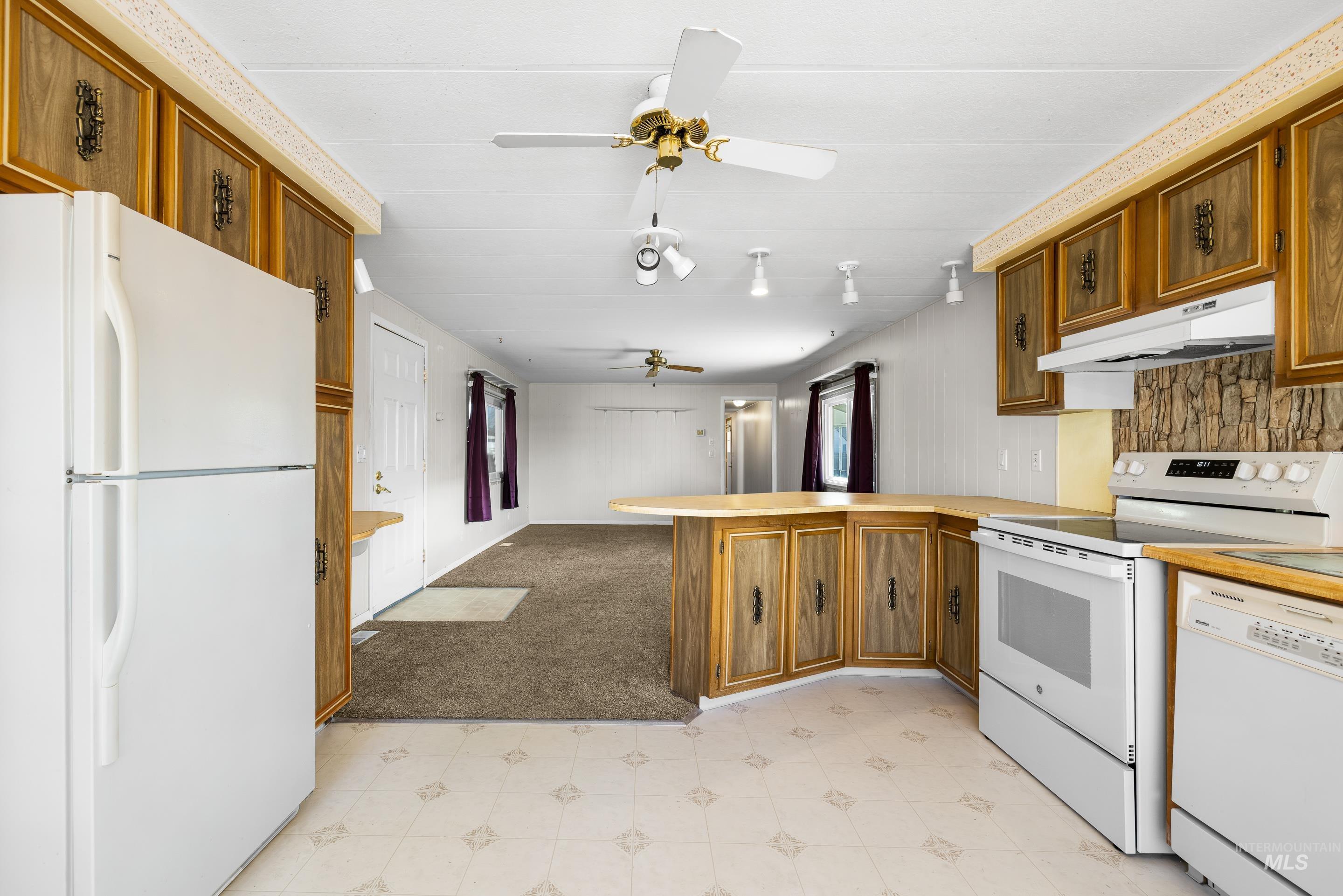 1715 W Flamingo Ave, Nampa, Idaho 83651, 2 Bedrooms, 1 Bathroom, Residential For Sale, Price $138,000,MLS 98974647