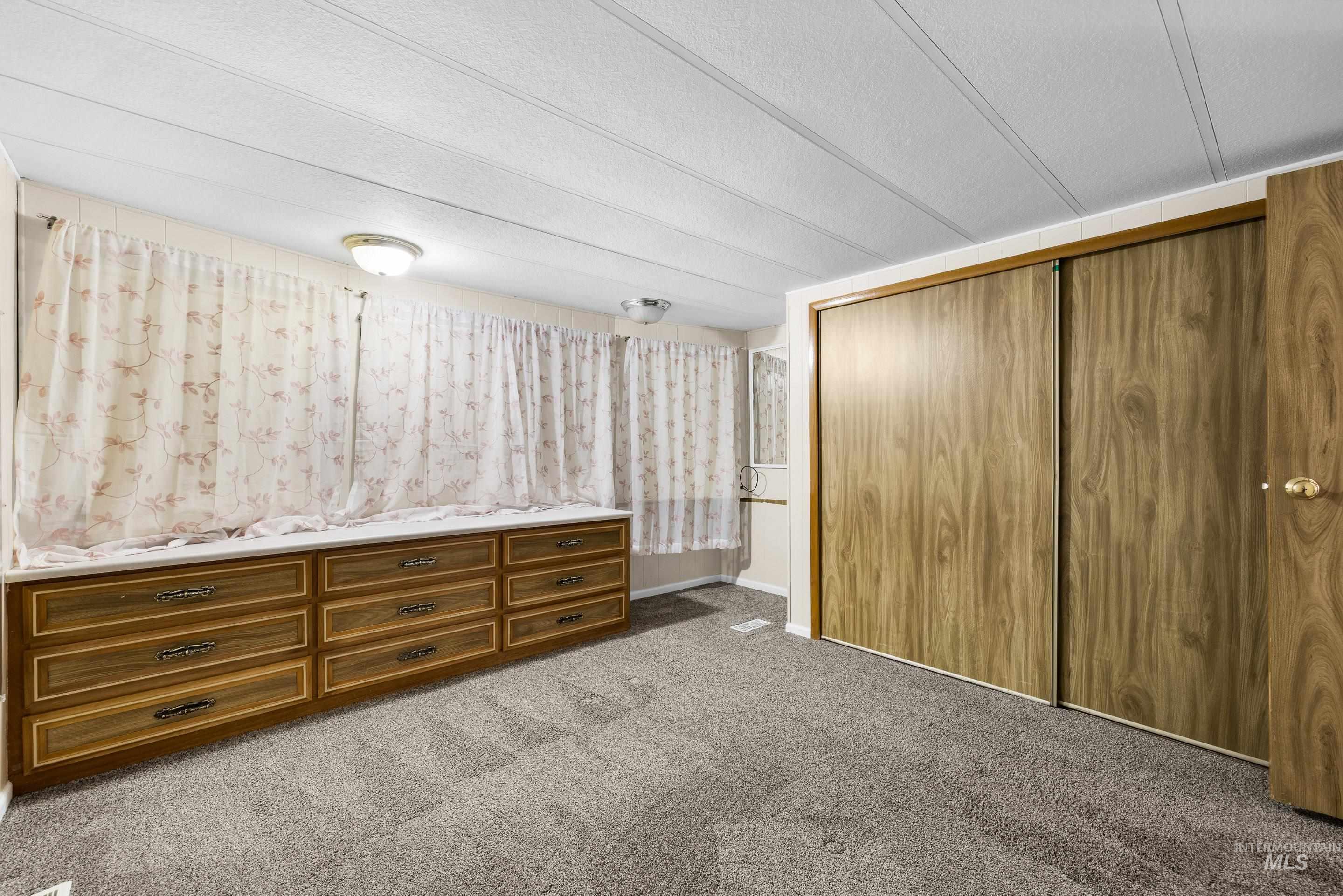 1715 W Flamingo Ave, Nampa, Idaho 83651, 2 Bedrooms, 1 Bathroom, Residential For Sale, Price $138,000,MLS 98974647