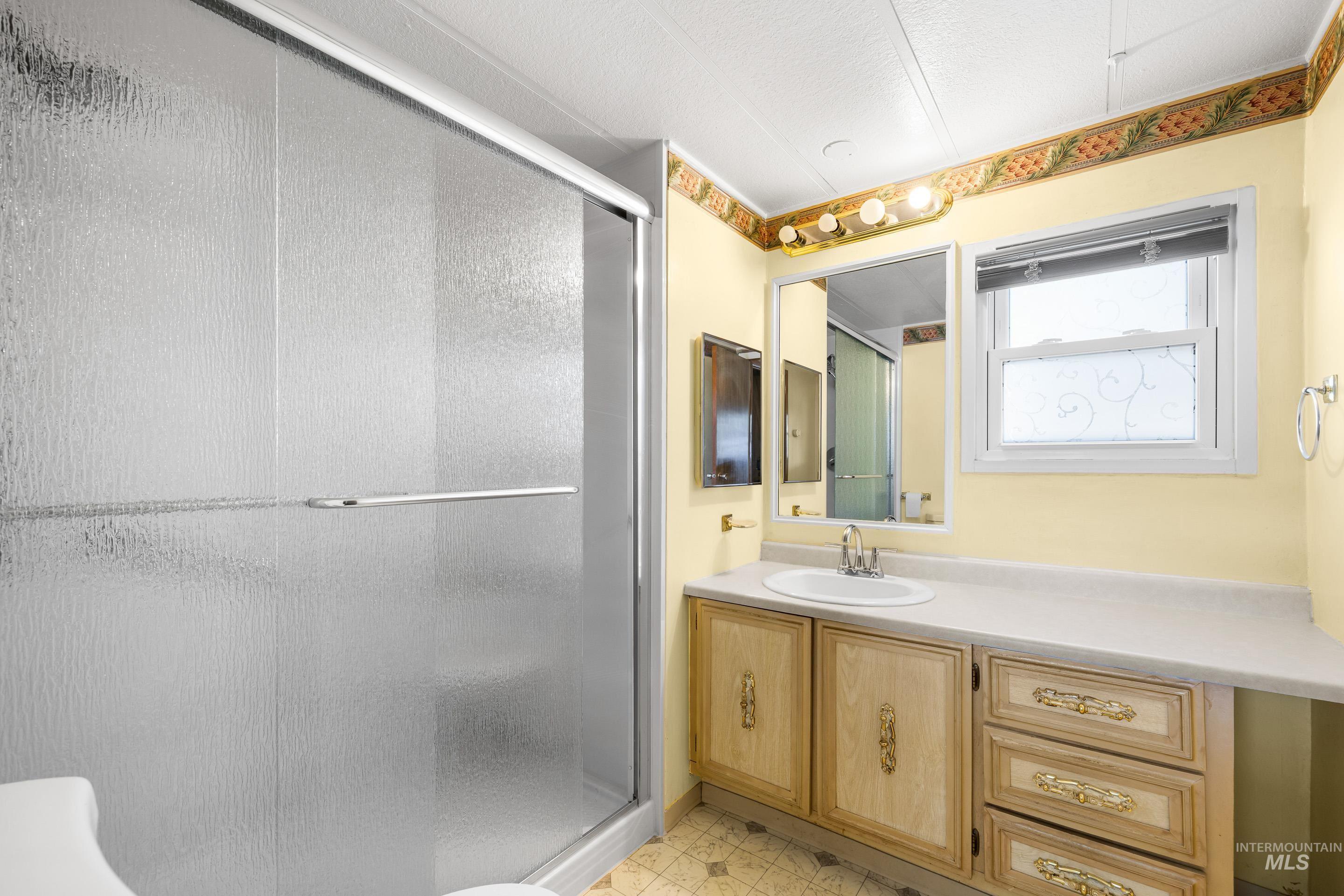 1715 W Flamingo Ave, Nampa, Idaho 83651, 2 Bedrooms, 1 Bathroom, Residential For Sale, Price $138,000,MLS 98974647