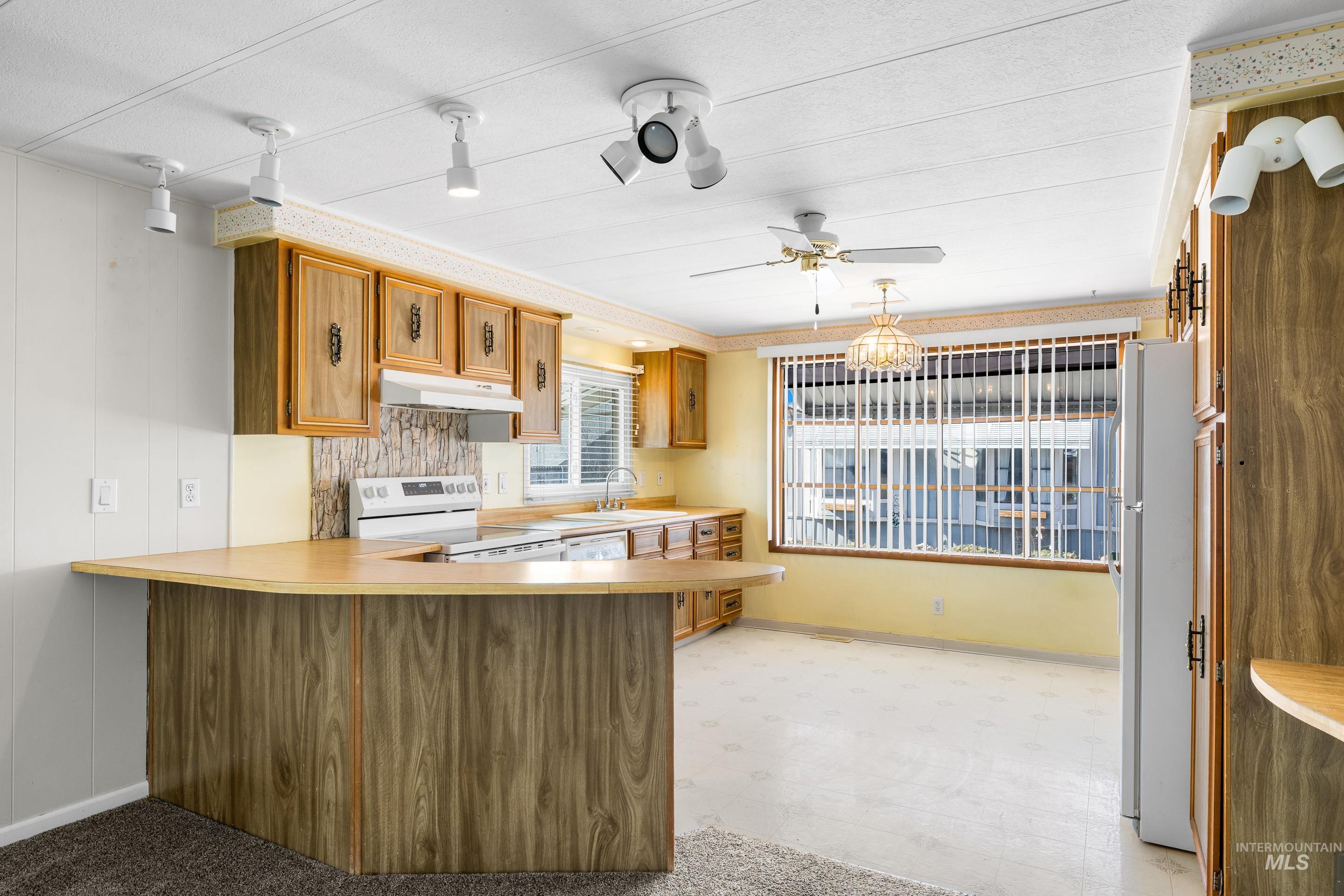 1715 W Flamingo Ave, Nampa, Idaho 83651, 2 Bedrooms, 1 Bathroom, Residential For Sale, Price $138,000,MLS 98974647