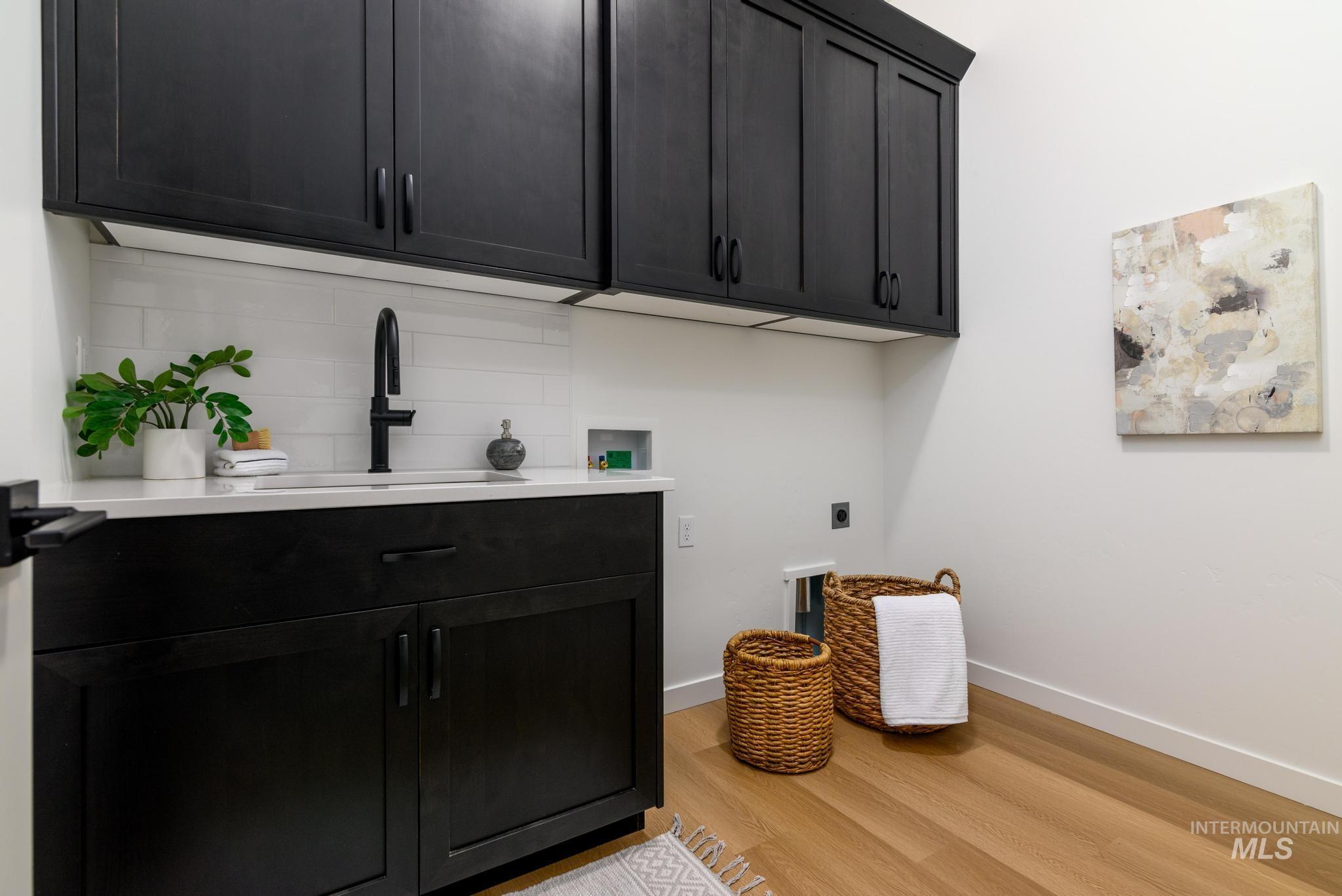 313 Crafts St, Caldwell, Idaho 83607, 3 Bedrooms, 2.5 Bathrooms, Residential For Sale, Price $549,000,MLS 98974650