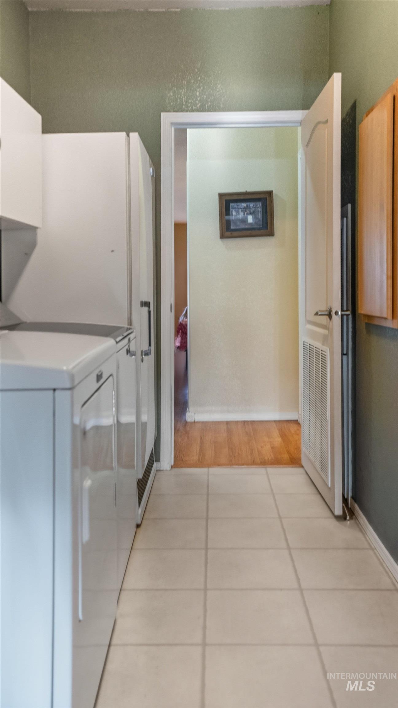 19397 Cloverland Rd., Asotin, Washington 99402, 3 Bedrooms, 2 Bathrooms, Residential For Sale, Price $569,000, 98974654