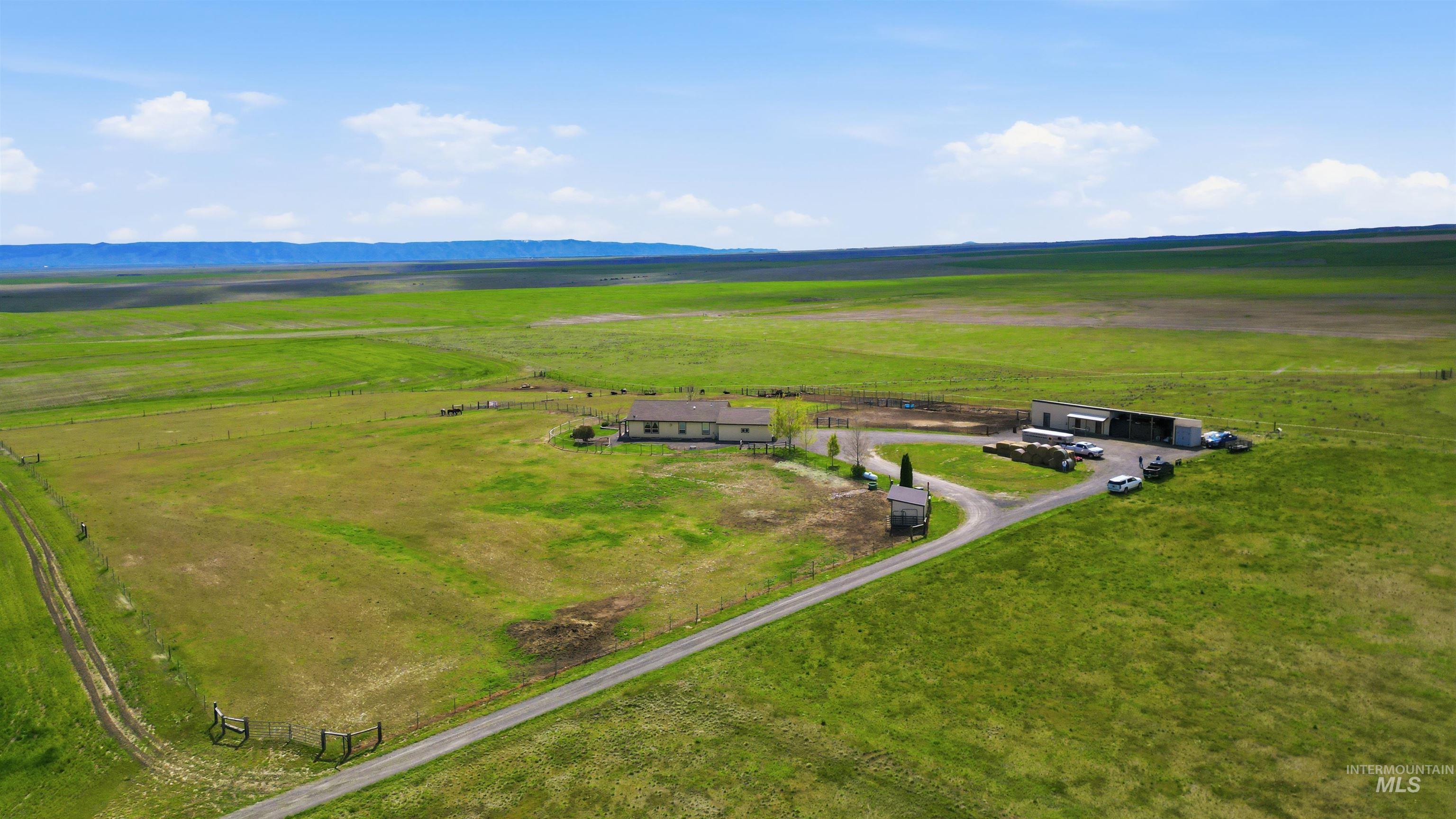 19397 Cloverland Rd., Asotin, Washington 99402, 3 Bedrooms, 2 Bathrooms, Residential For Sale, Price $569,000, 98974654