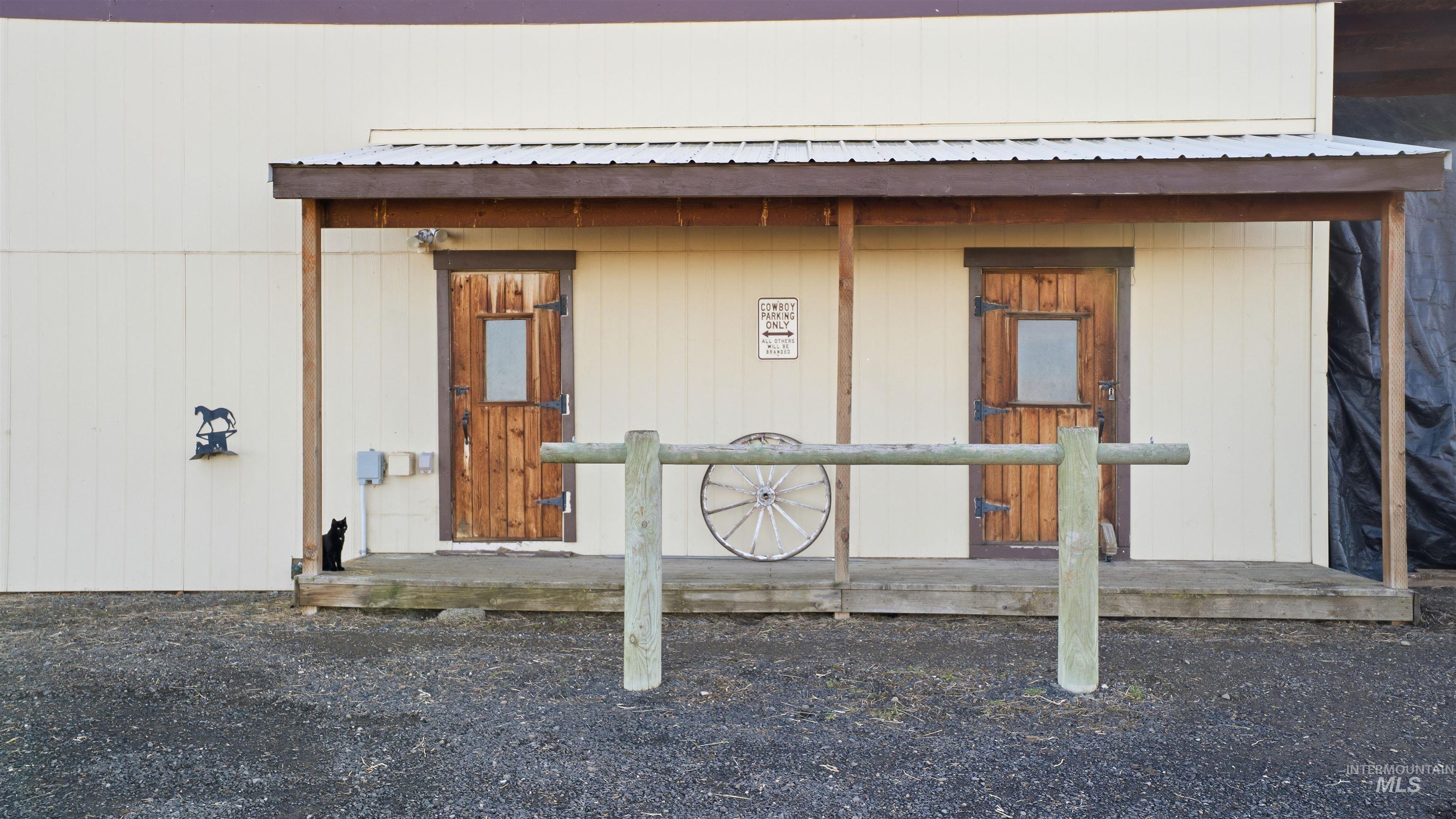 19397 Cloverland Rd., Asotin, Washington 99402, 3 Bedrooms, 2 Bathrooms, Residential For Sale, Price $579,000,MLS 98974654