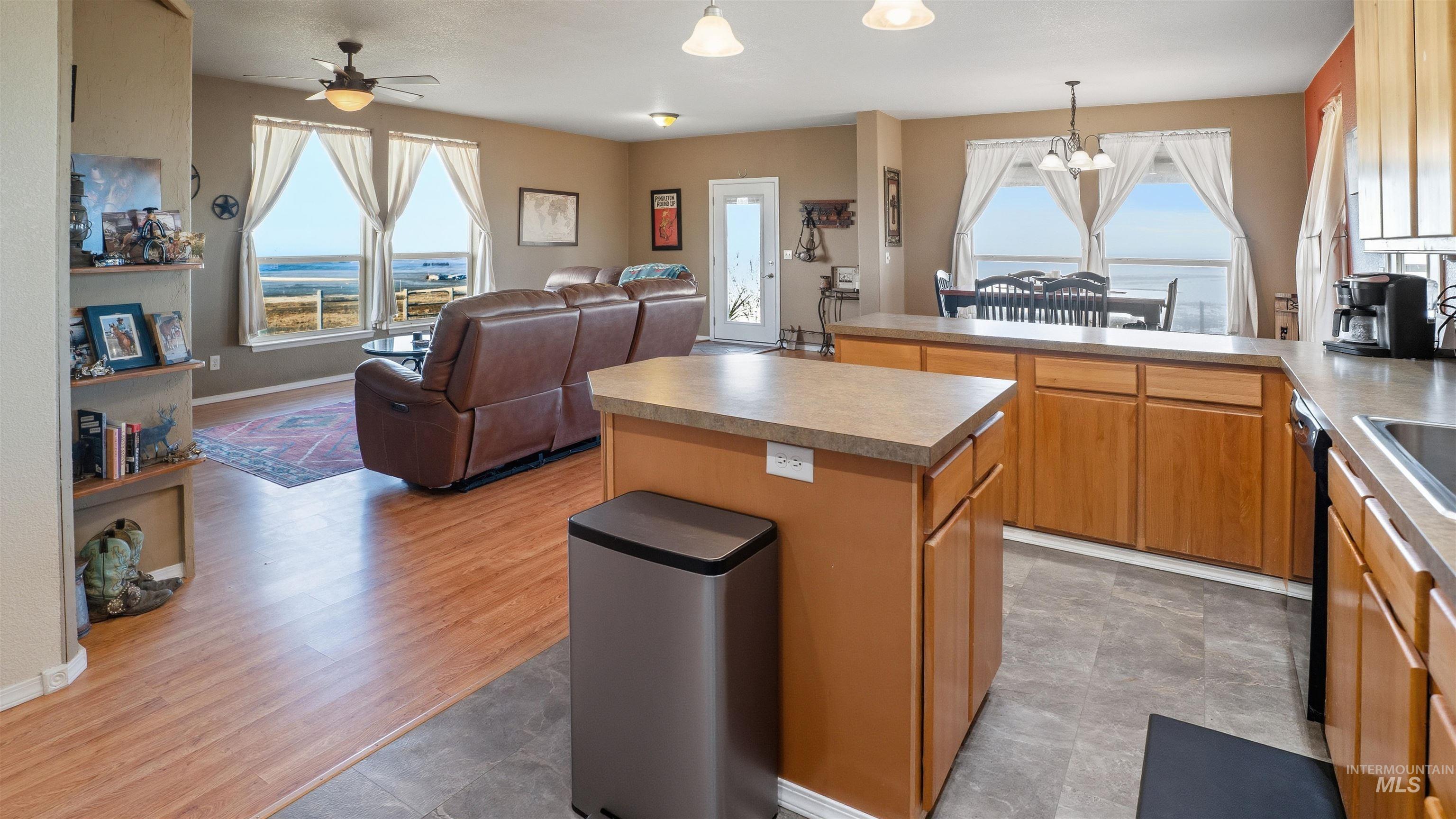 19397 Cloverland Rd., Asotin, Washington 99402, 3 Bedrooms, 2 Bathrooms, Residential For Sale, Price $569,000, 98974654