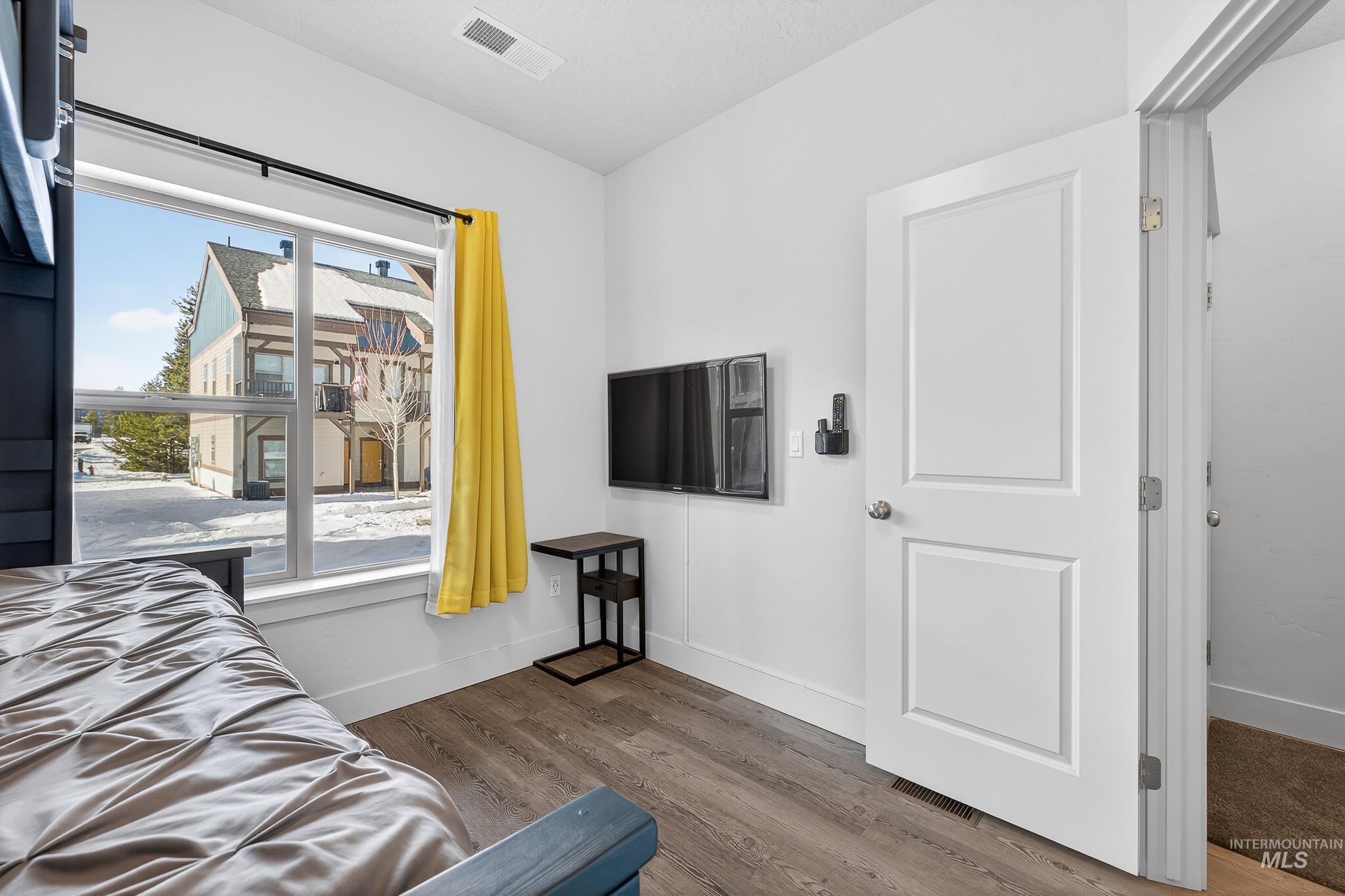 300 Broken Sage Street, McCall, Idaho 83638, 3 Bedrooms, 3 Bathrooms, Residential For Sale, Price $579,900,MLS 98974655