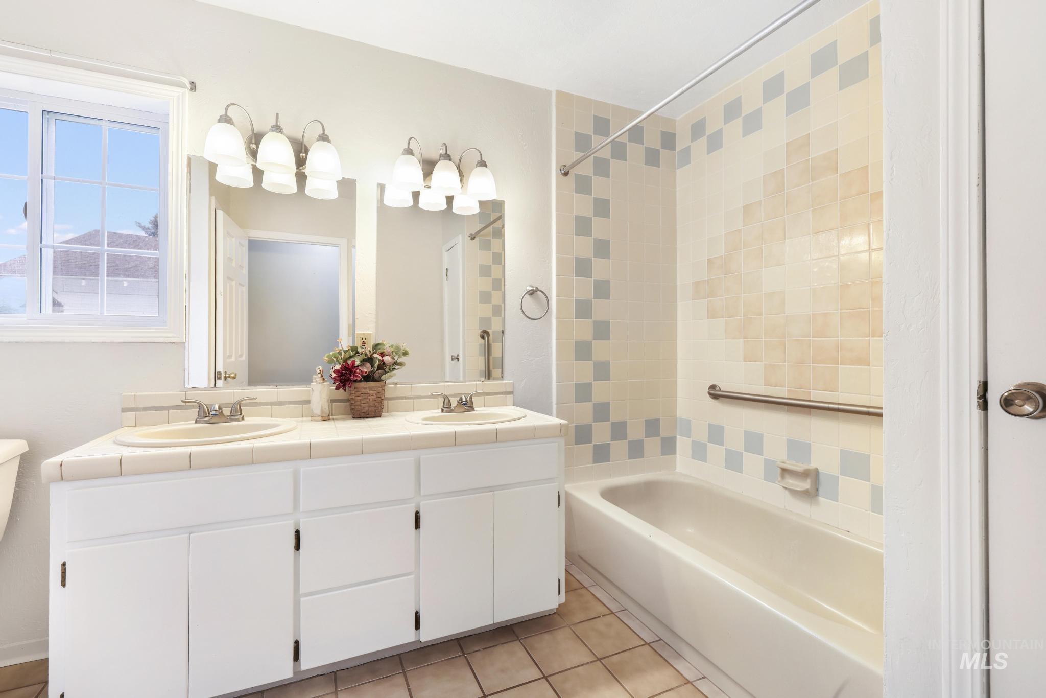 429 11th Ave N, Buhl, Idaho 83316, 3 Bedrooms, 2 Bathrooms, Residential For Sale, Price $375,000,MLS 98974656