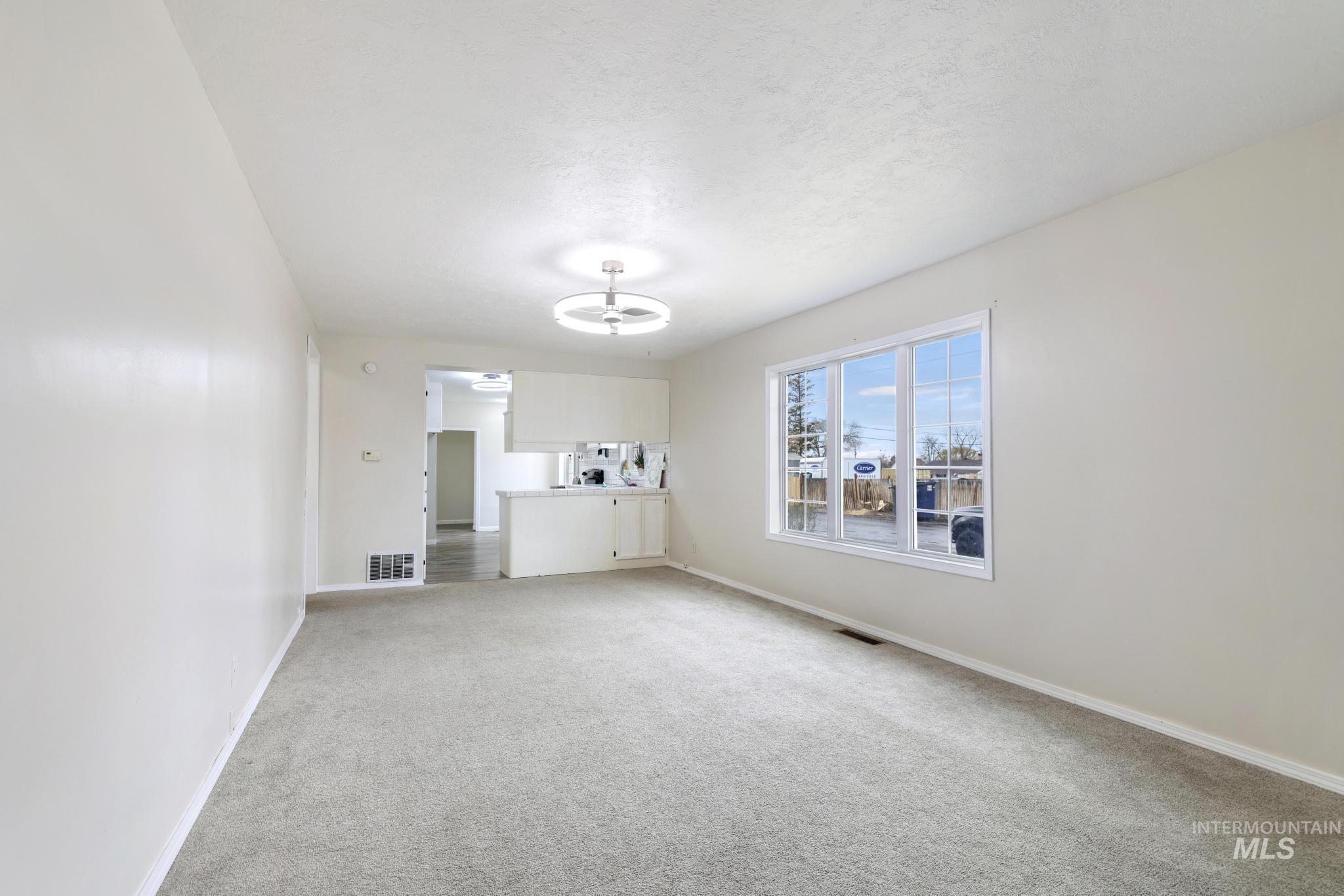 429 11th Ave N, Buhl, Idaho 83316, 3 Bedrooms, 2 Bathrooms, Residential For Sale, Price $375,000,MLS 98974656