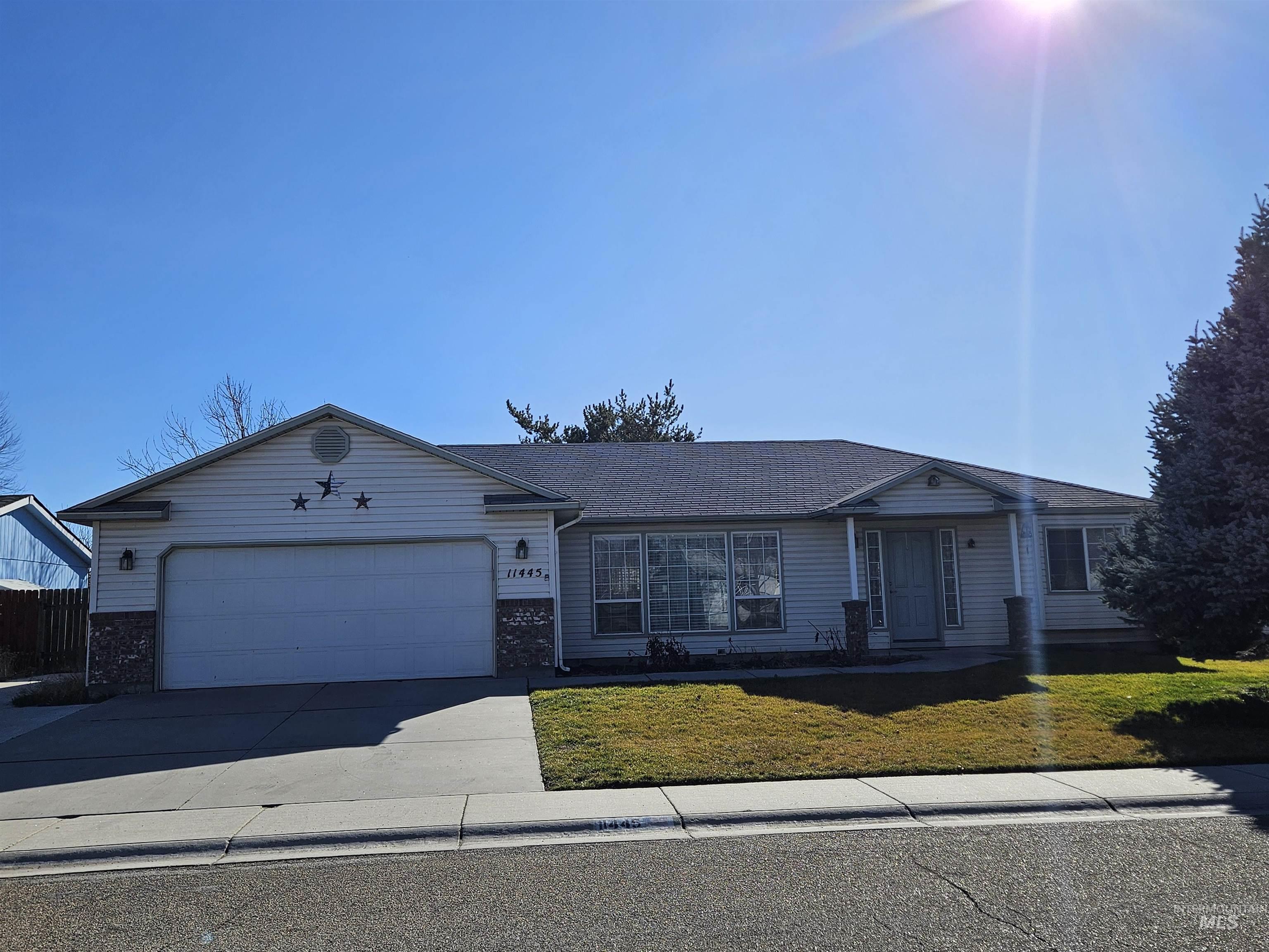 11445 W Hawkins Ave, Nampa, Idaho 83651, 3 Bedrooms, 2 Bathrooms, Residential For Sale, Price $339,888,MLS 98974658